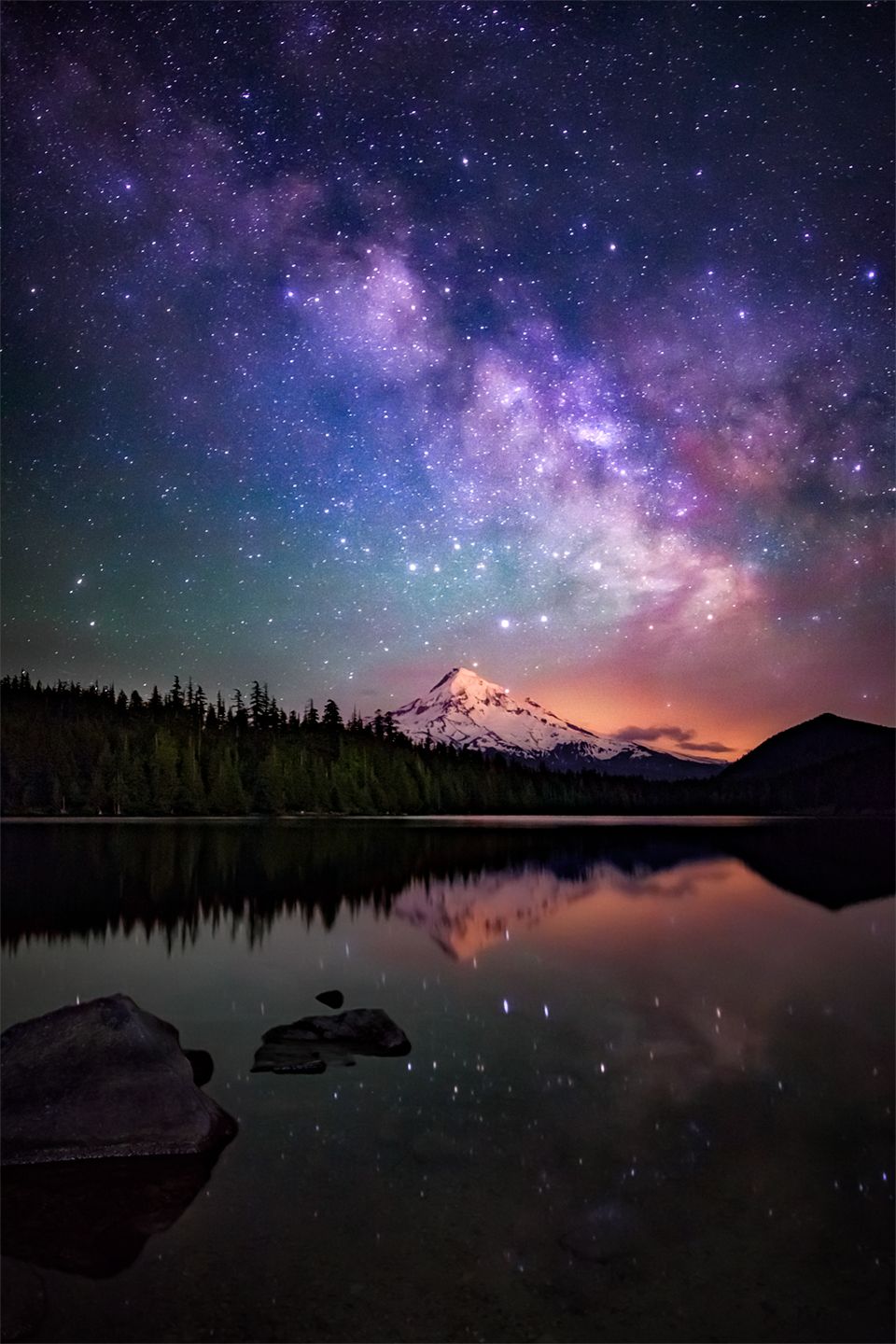 Amazing Milky Way At Lakside Wallpapers