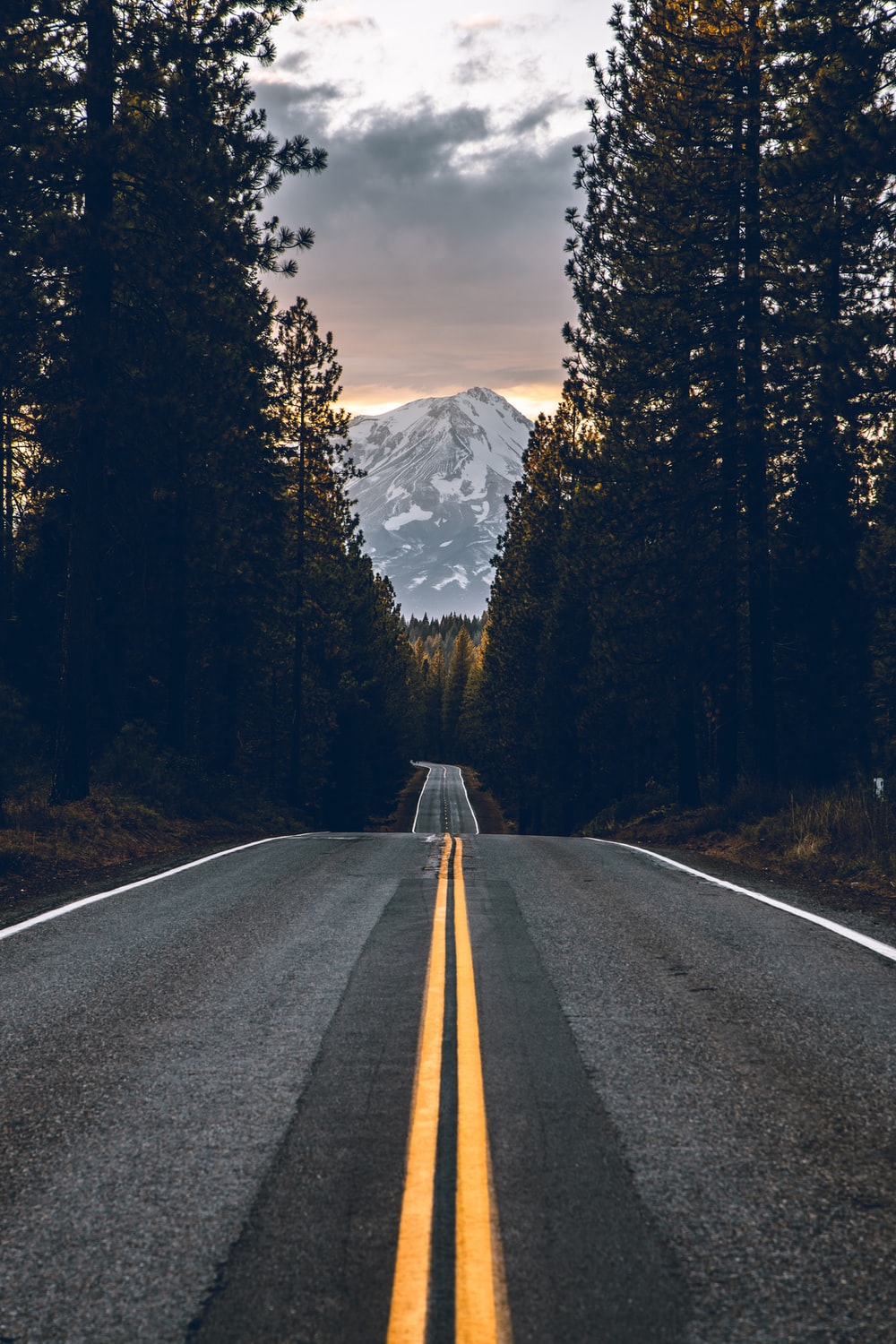 Amazing Mountain Road Wallpapers