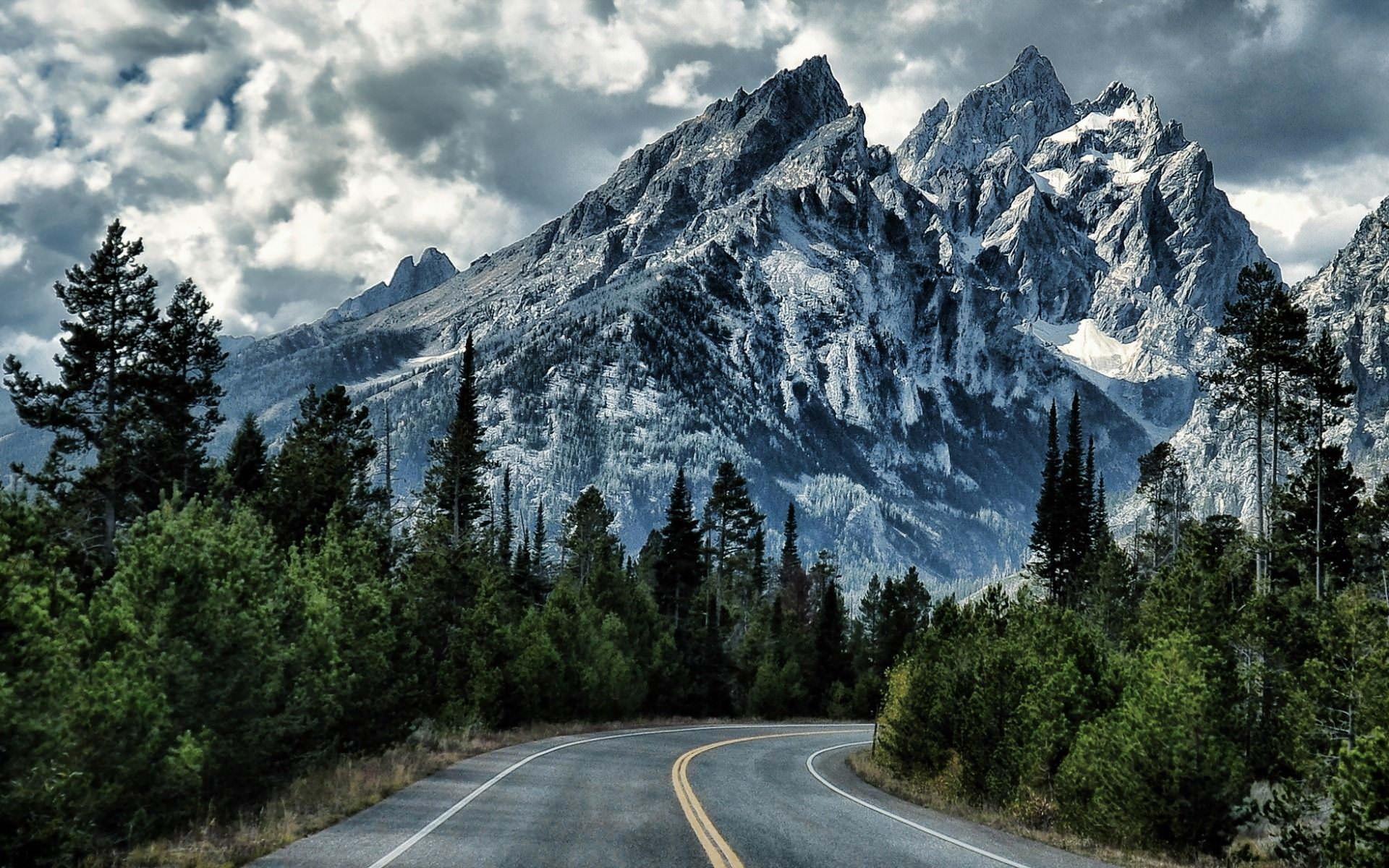 Amazing Mountain Road Wallpapers