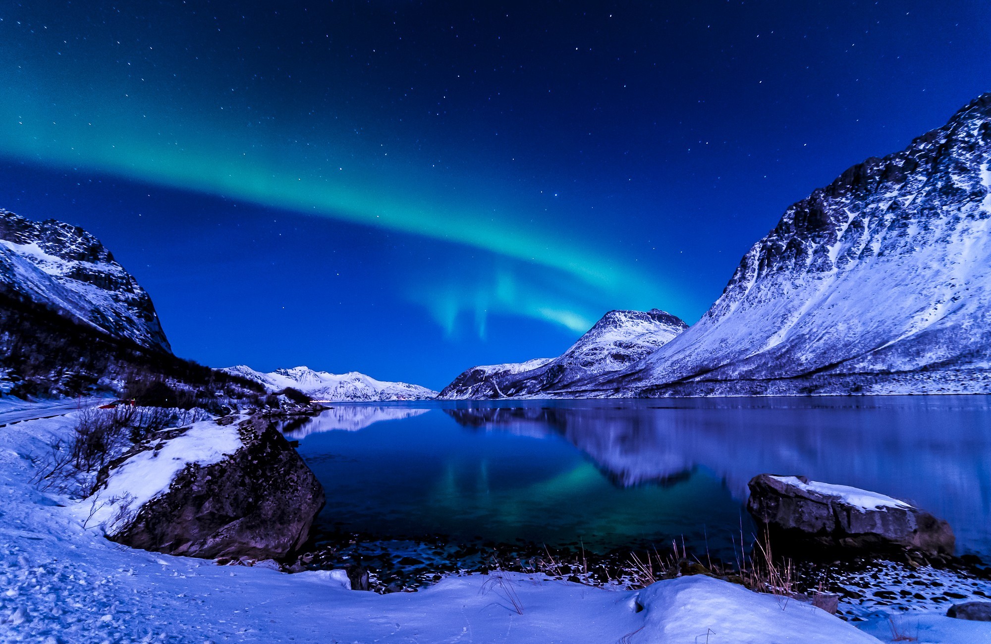 Aurora Borealis At Winter Wallpapers