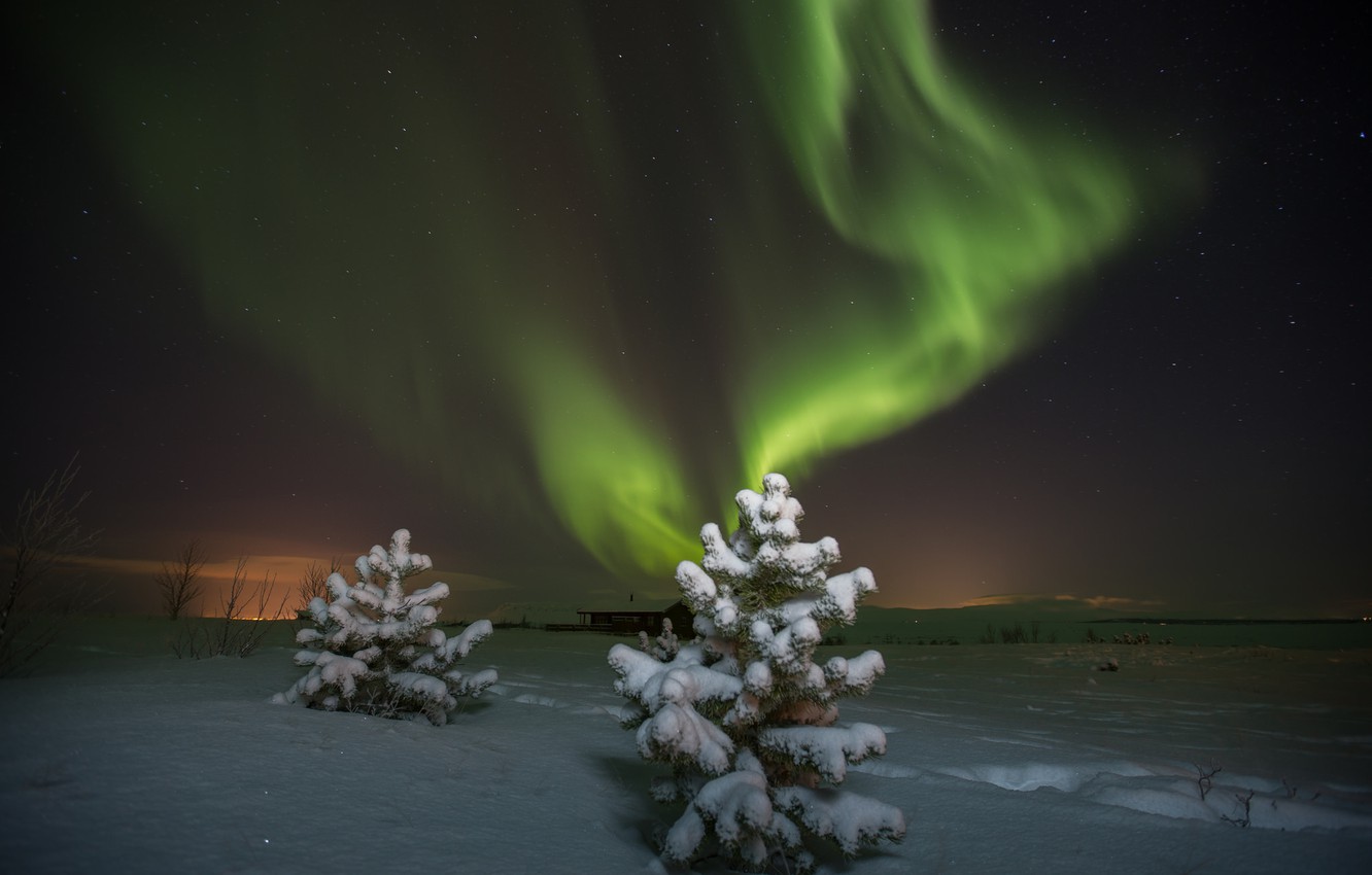 Aurora Borealis At Winter Wallpapers