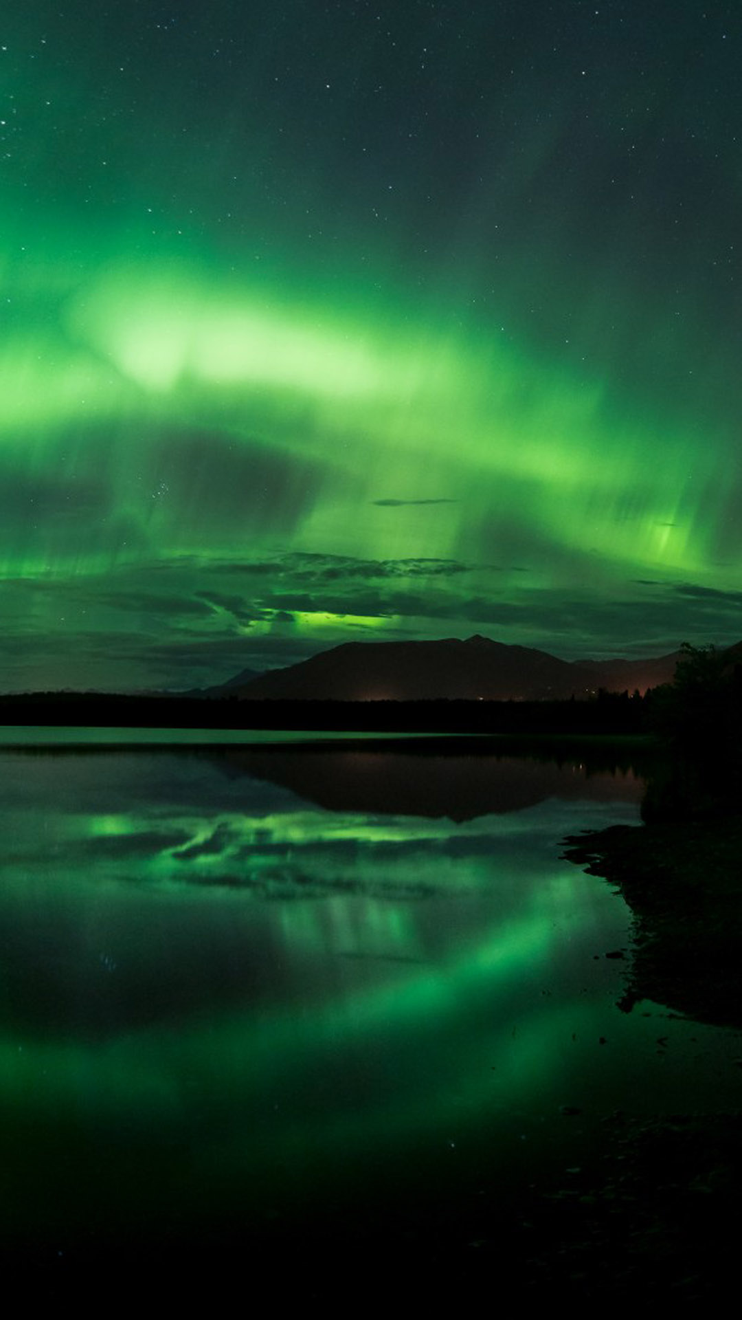 Aurora Borealis Hd Night Reflection Wallpapers