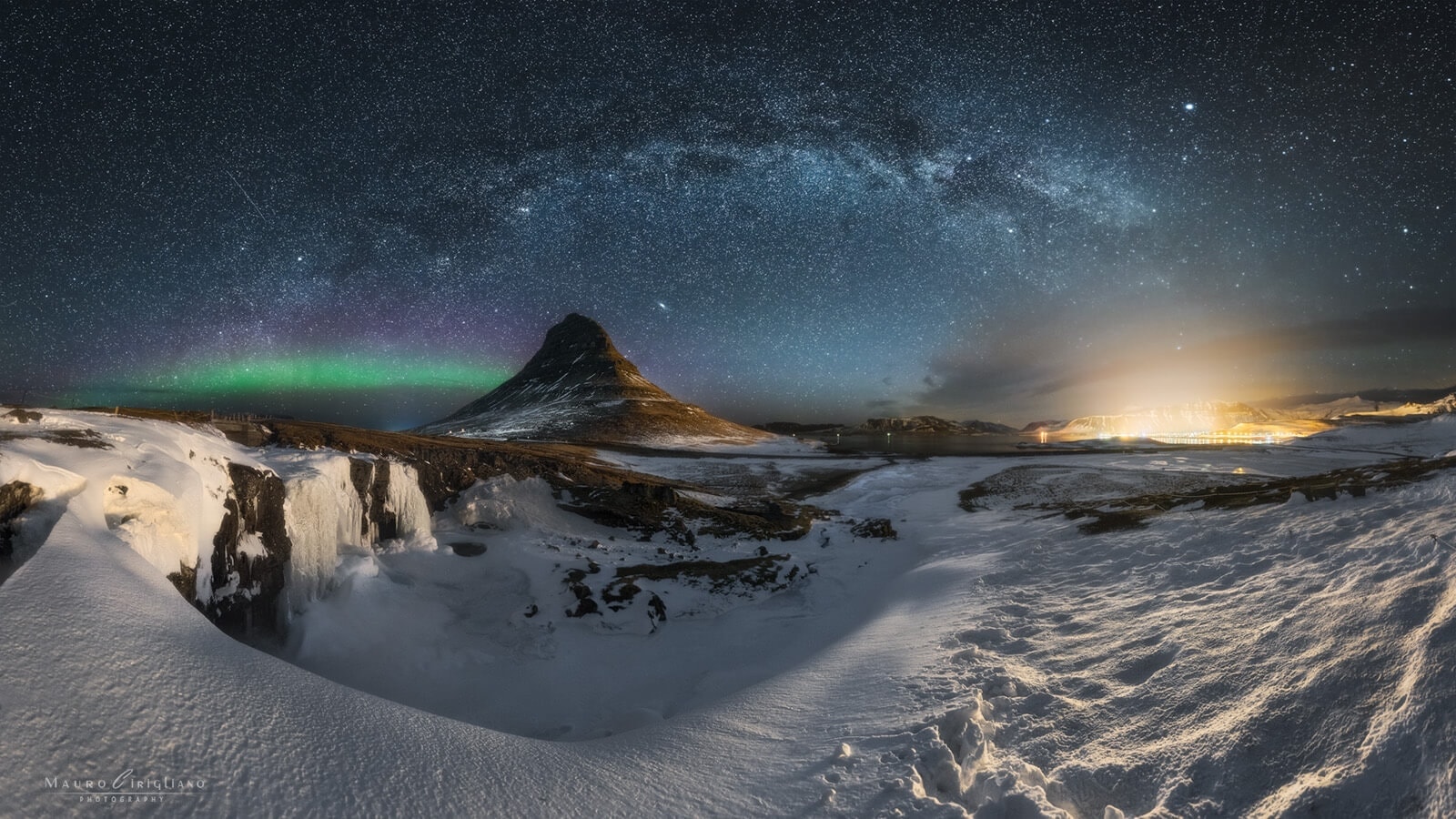 Aurora Borealis Kirkjufell Iceland Wallpapers