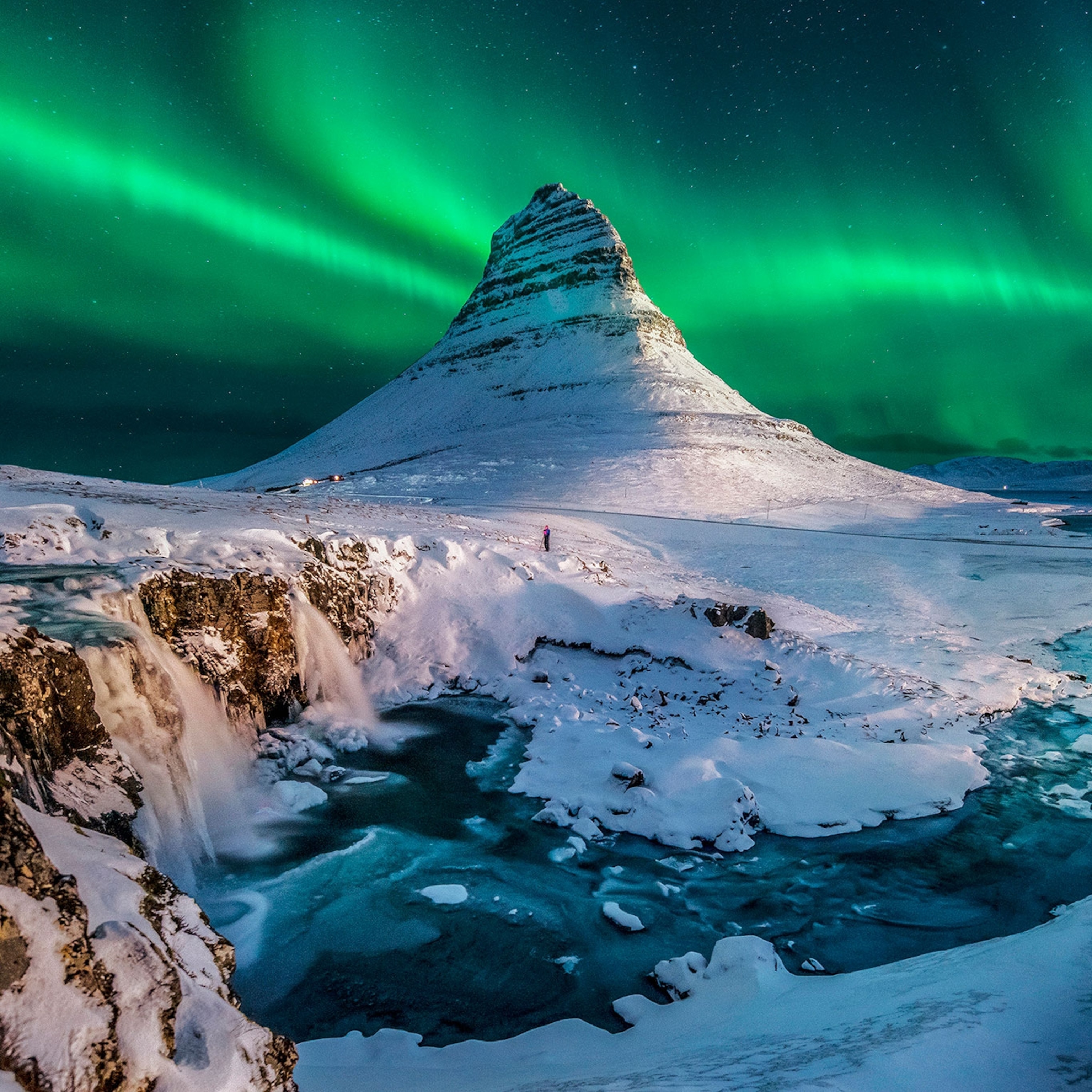 Aurora Borealis Kirkjufell Iceland Wallpapers