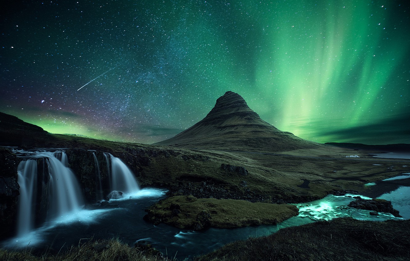 Aurora Borealis Kirkjufell Iceland Wallpapers