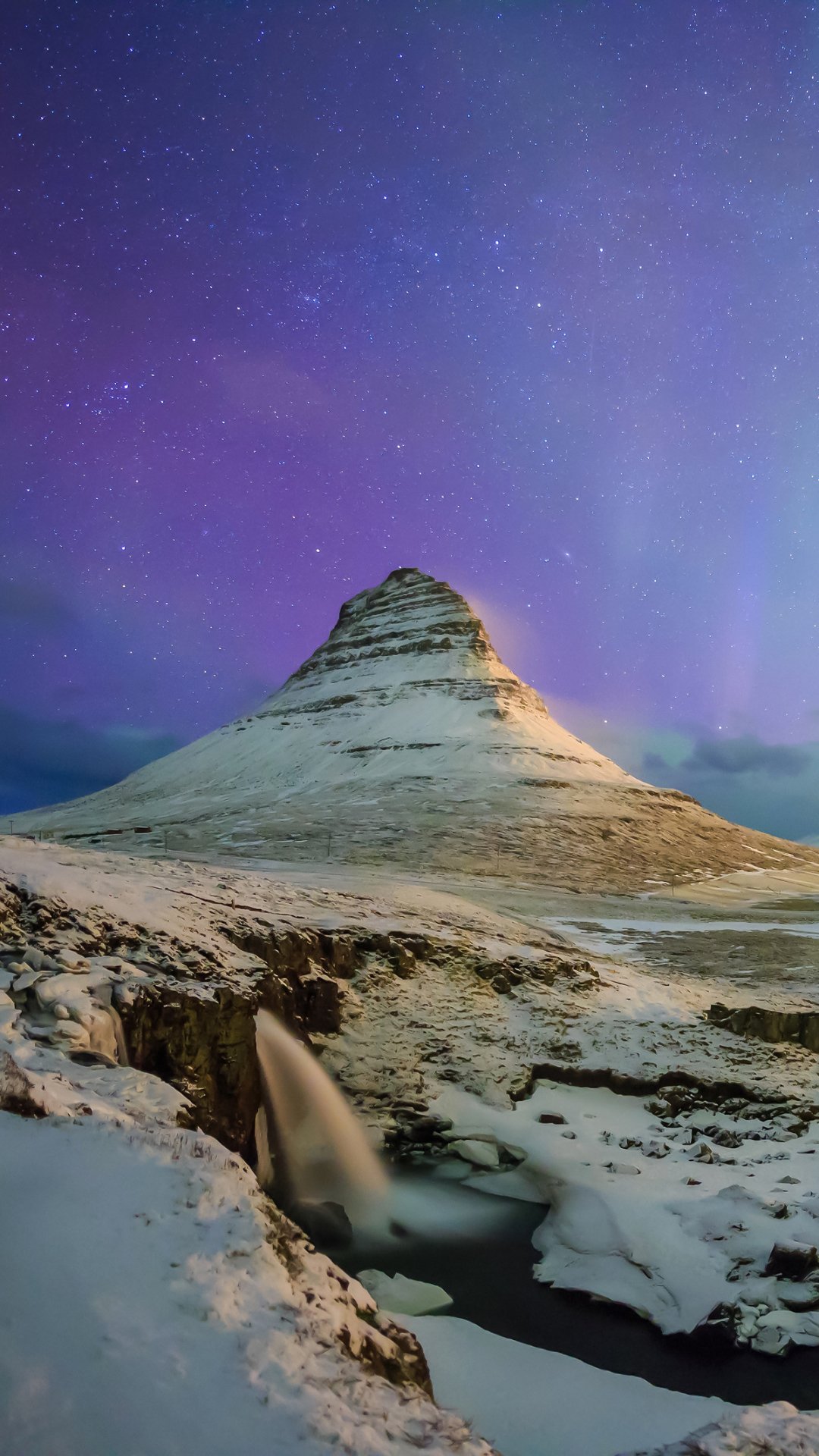 Aurora Borealis Kirkjufell Iceland Wallpapers