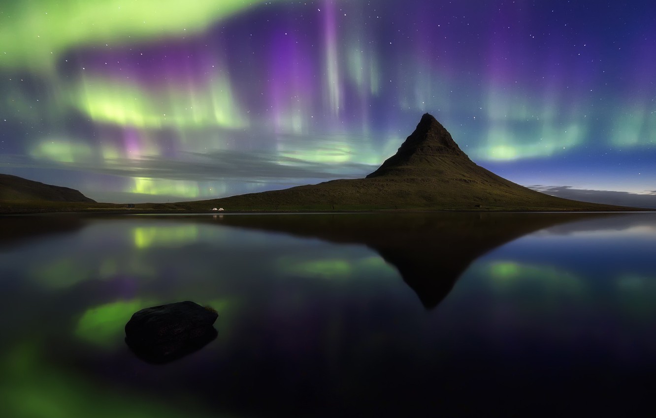 Aurora Borealis Mountain Reflection Wallpapers