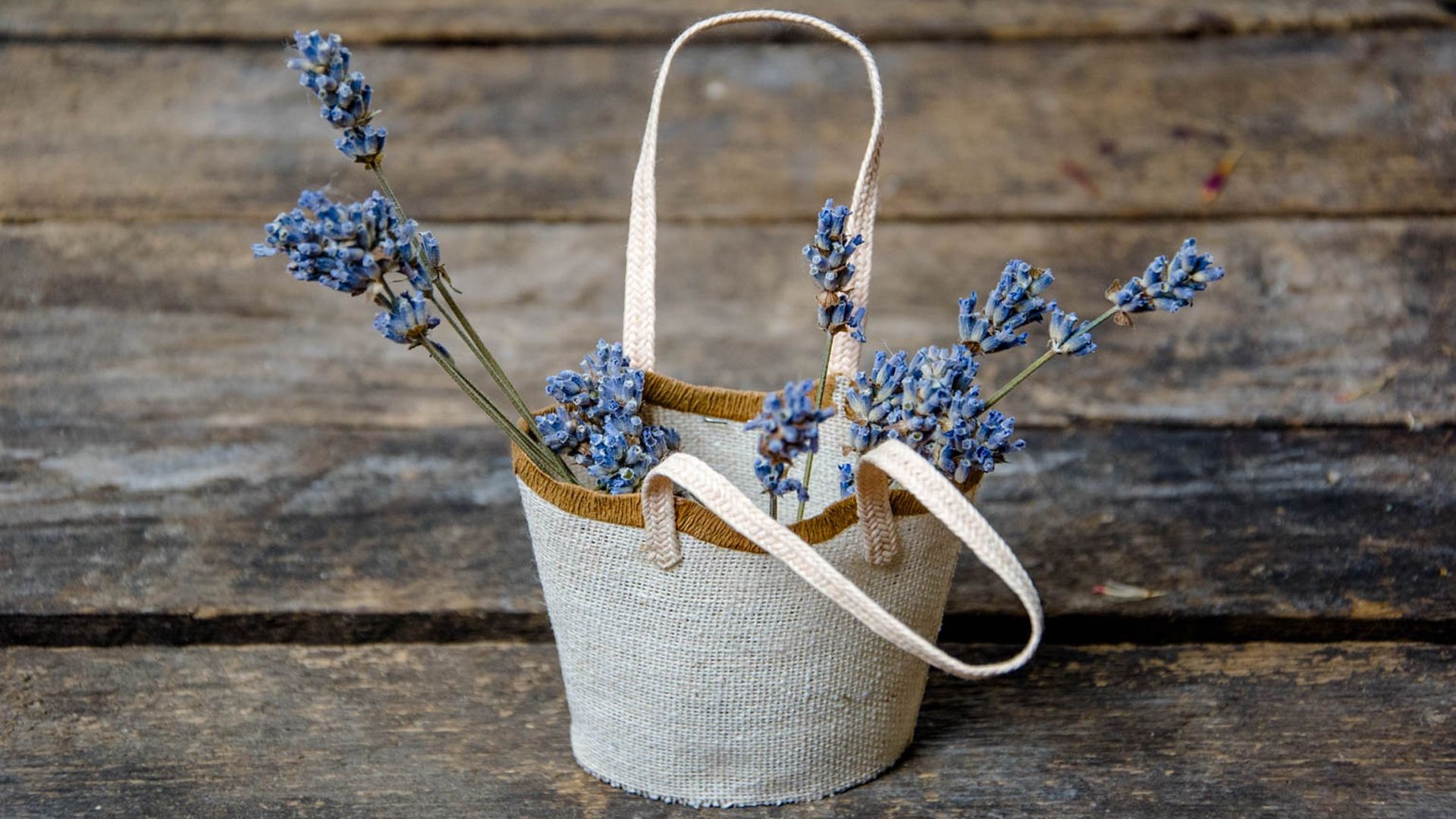 Basket Of Lavender Purple Flower Wallpapers