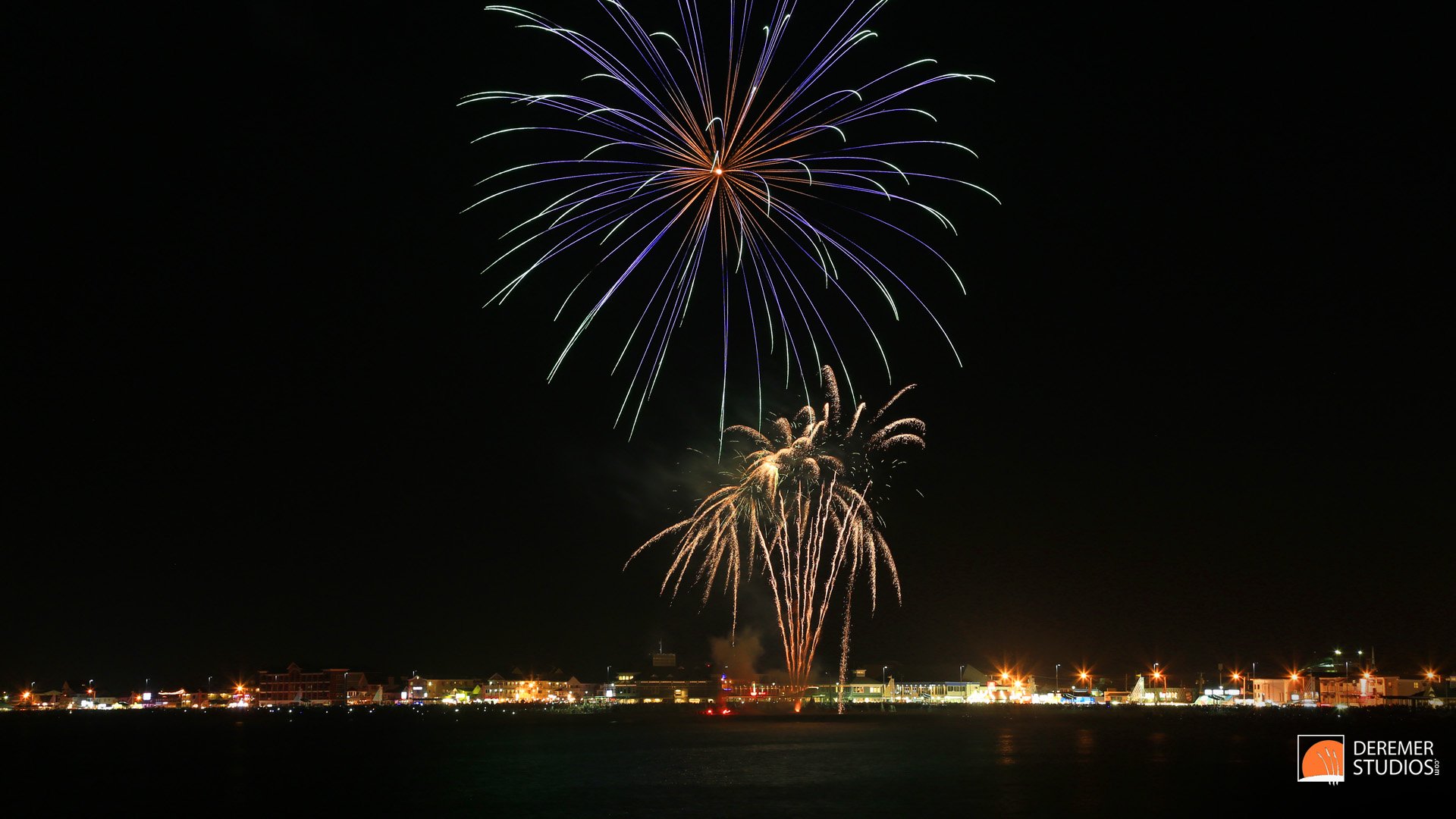 Beach Fireworks Wallpapers