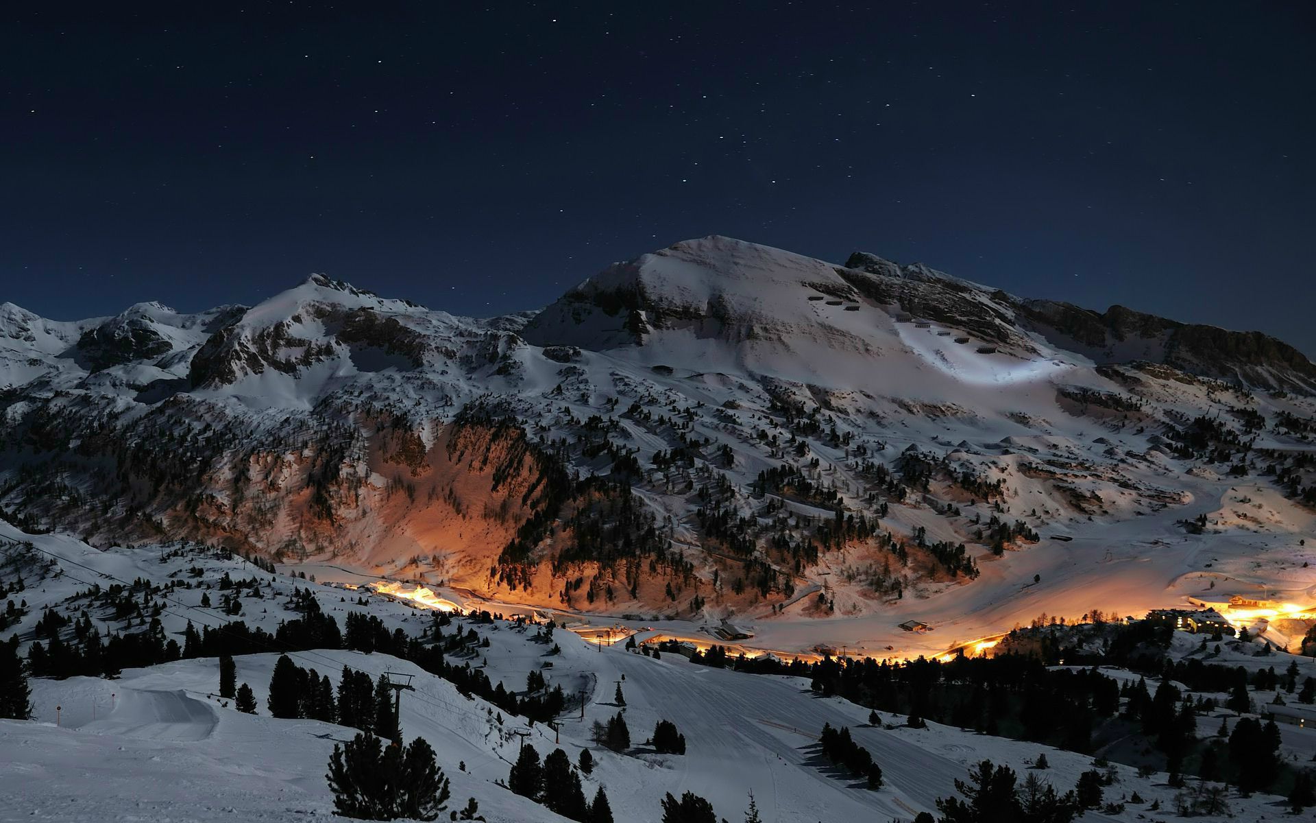 Beautiful Landscape Mountains At Night Wallpapers