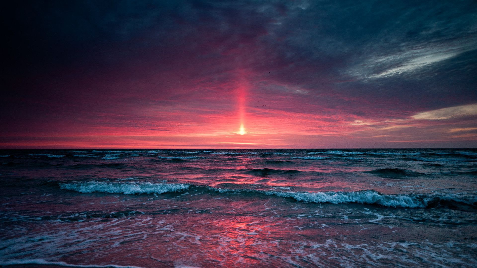 Beautiful Sunset In Horizon Ocean Wallpapers