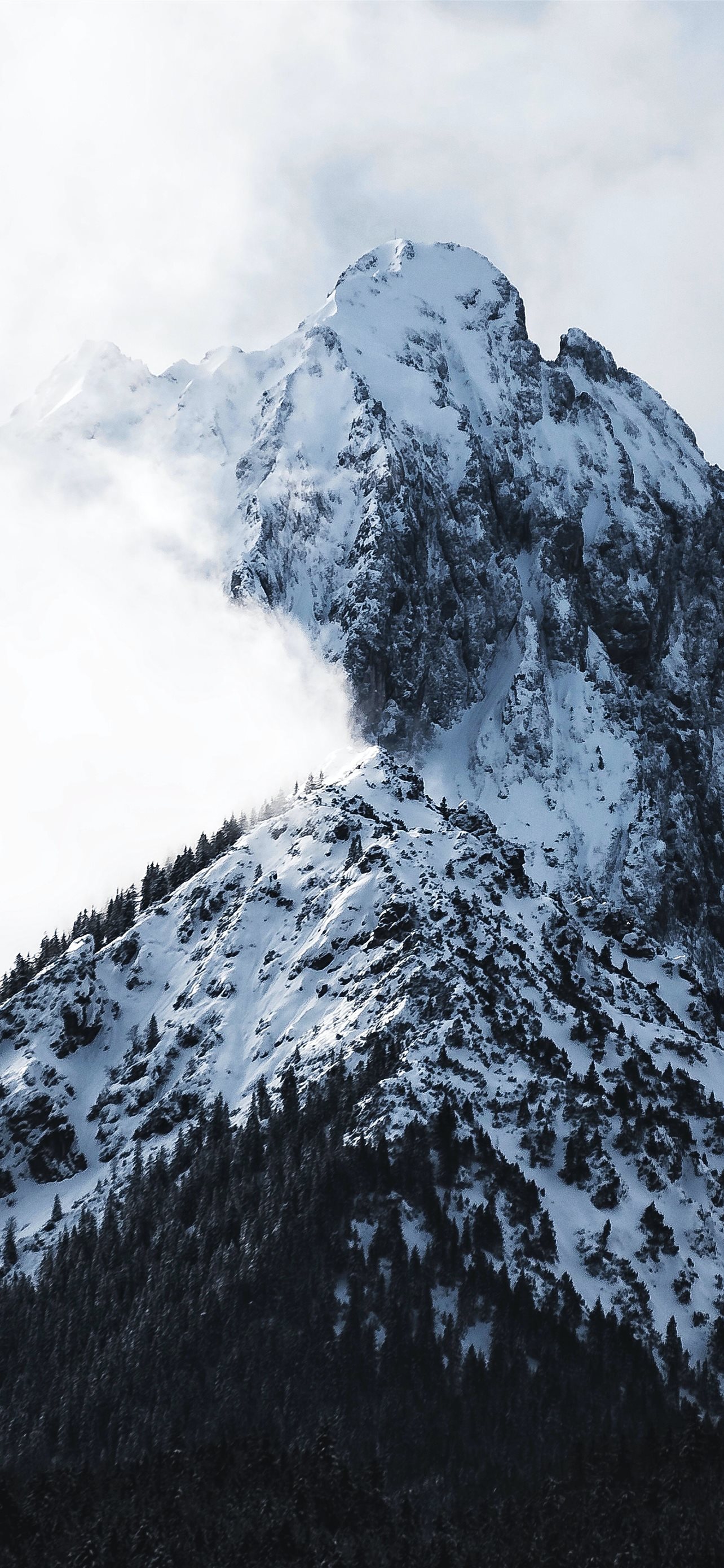 Blue Mountains And Clouds Wallpapers