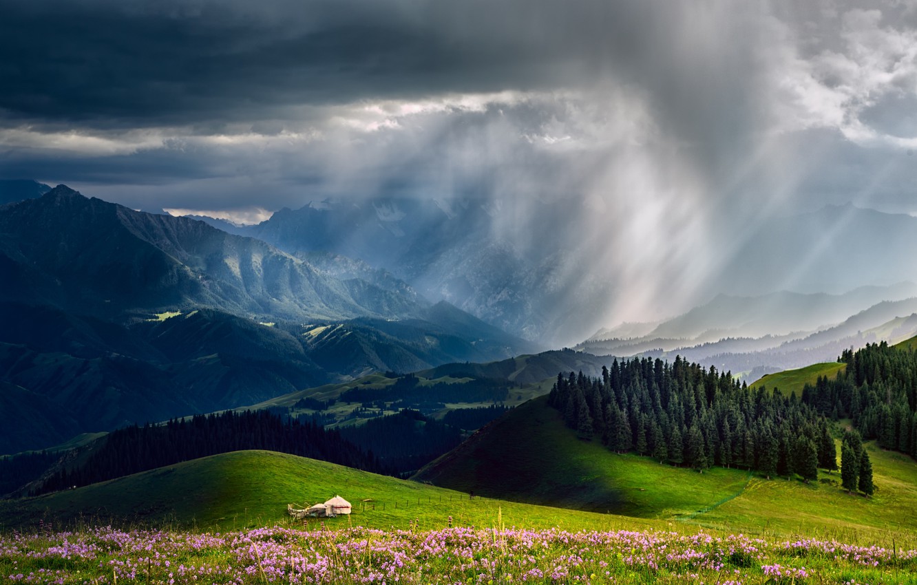 Blue Mountains And Clouds Wallpapers