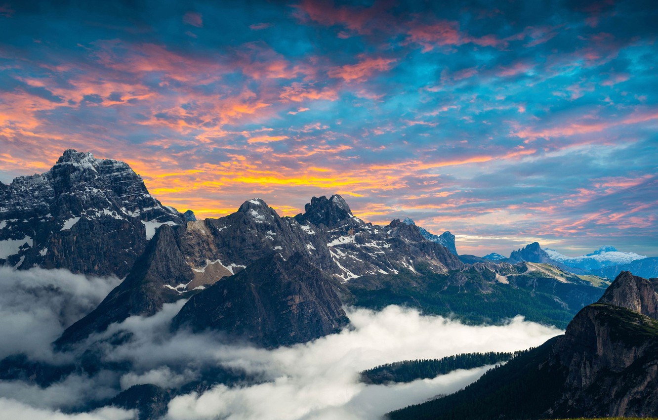 Blue Mountains And Sky Wallpapers