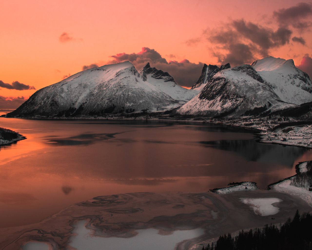 Calm Sunset Mountains Wallpapers