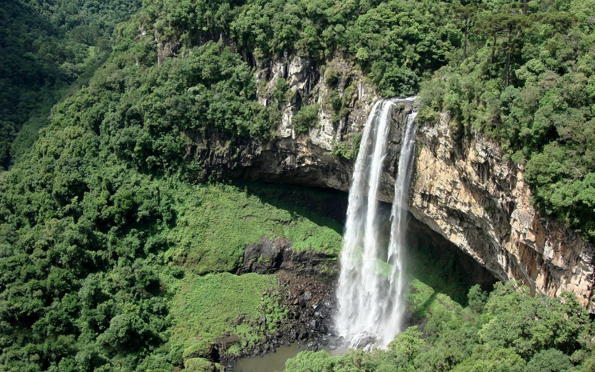 Caracol Falls Wallpapers