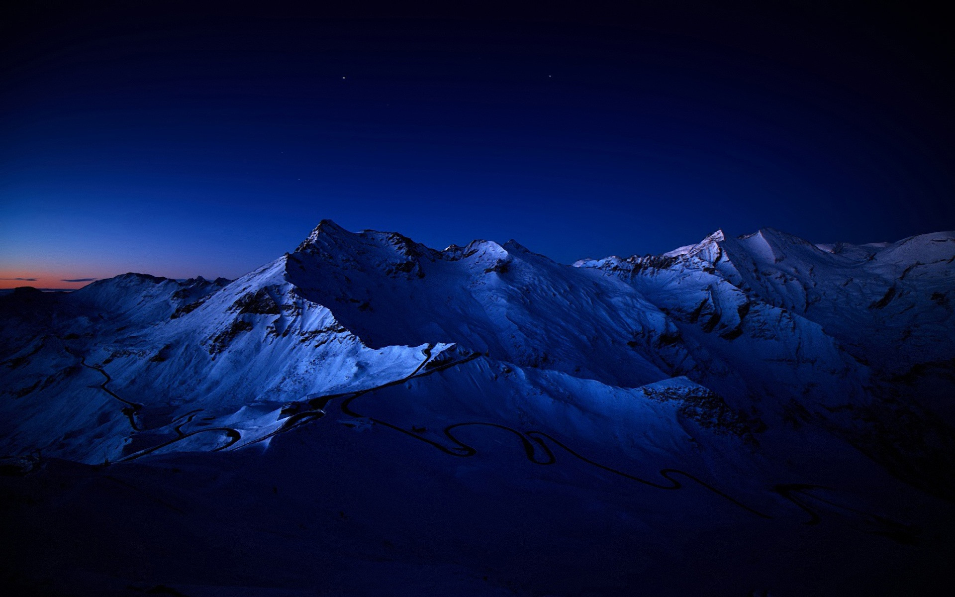 Clean Night Sky And Mountains Peak Wallpapers