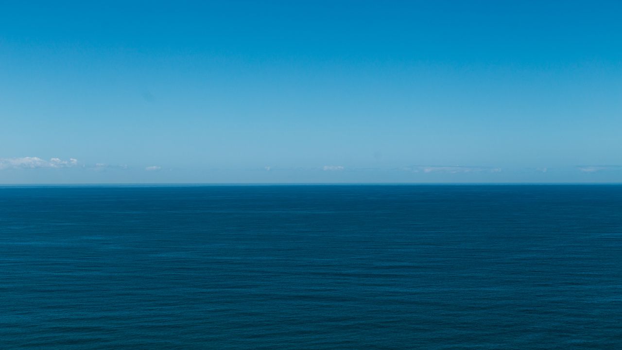 Clear Sea Horizon Wallpapers