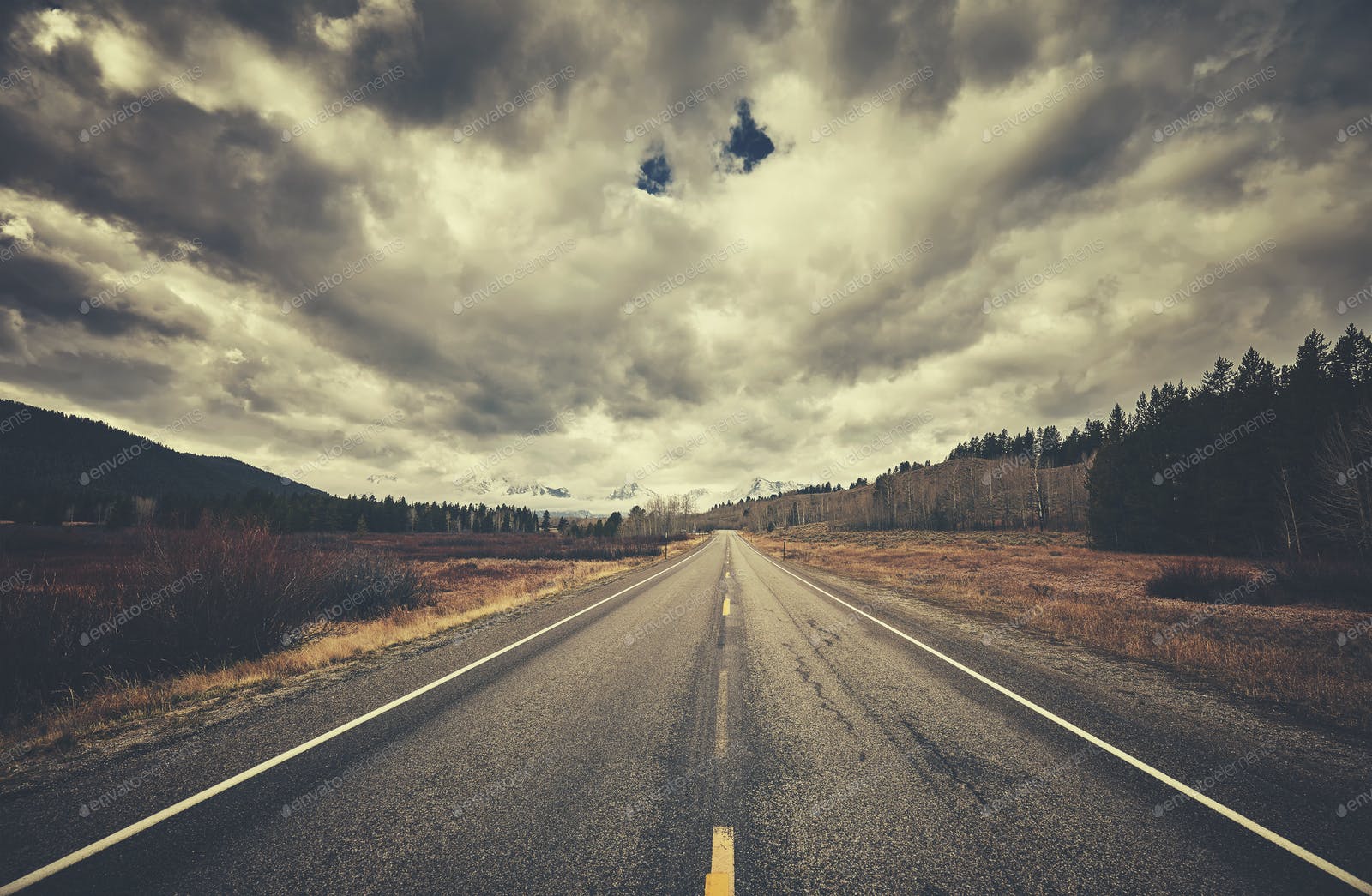 Cloudy Empty Road Wallpapers