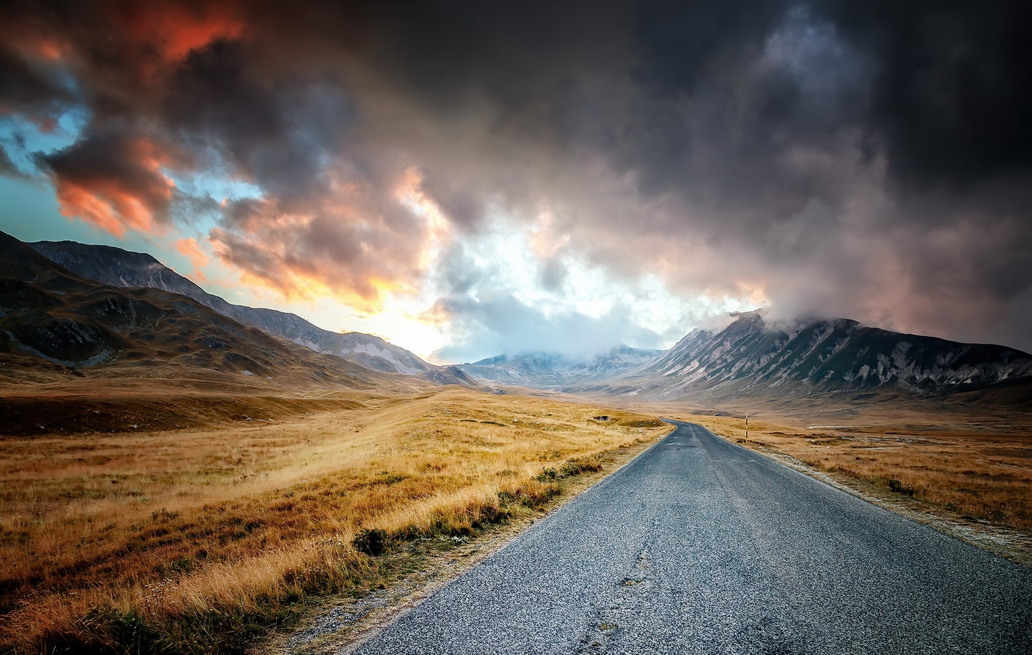 Cloudy Lonely Road Wallpapers