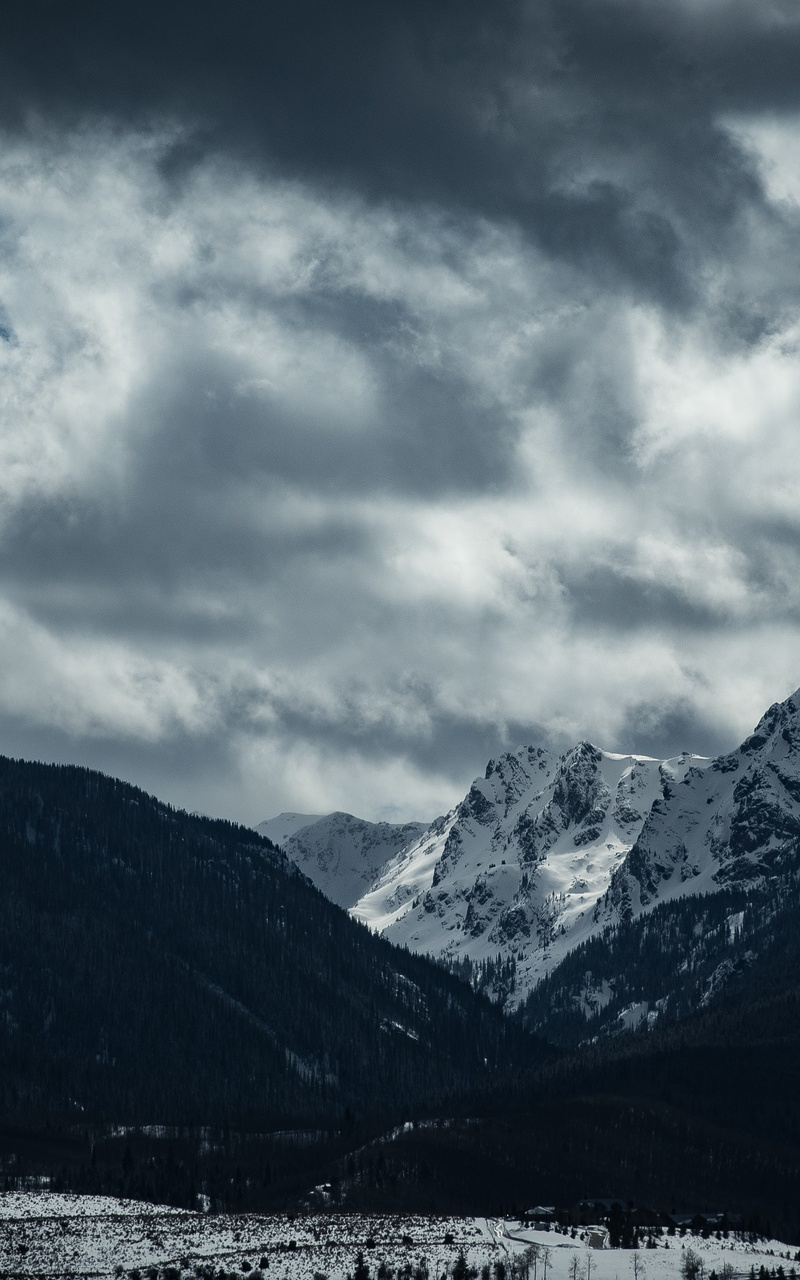 Cloudy Mountains Wallpapers