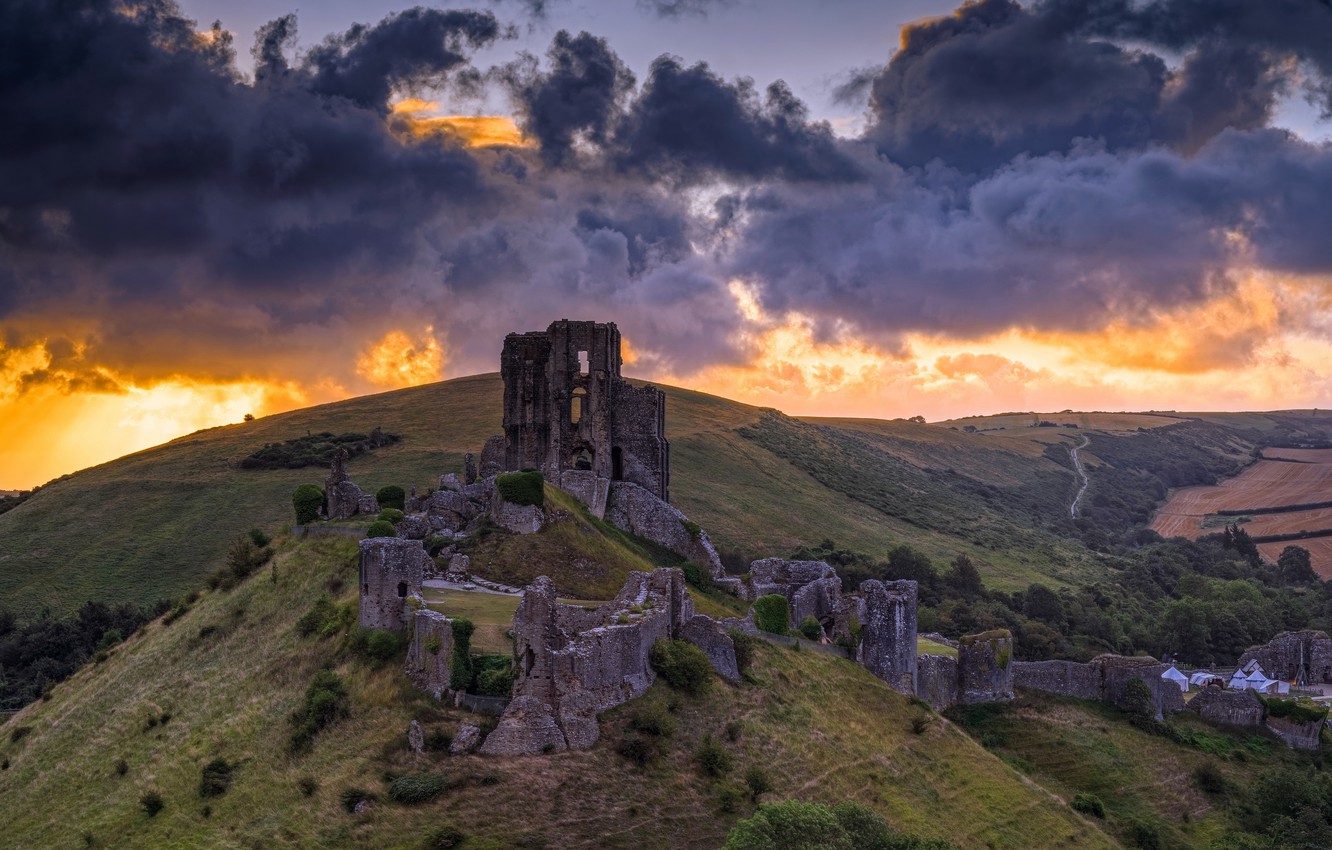 Corfe Castle Fog Day Wallpapers