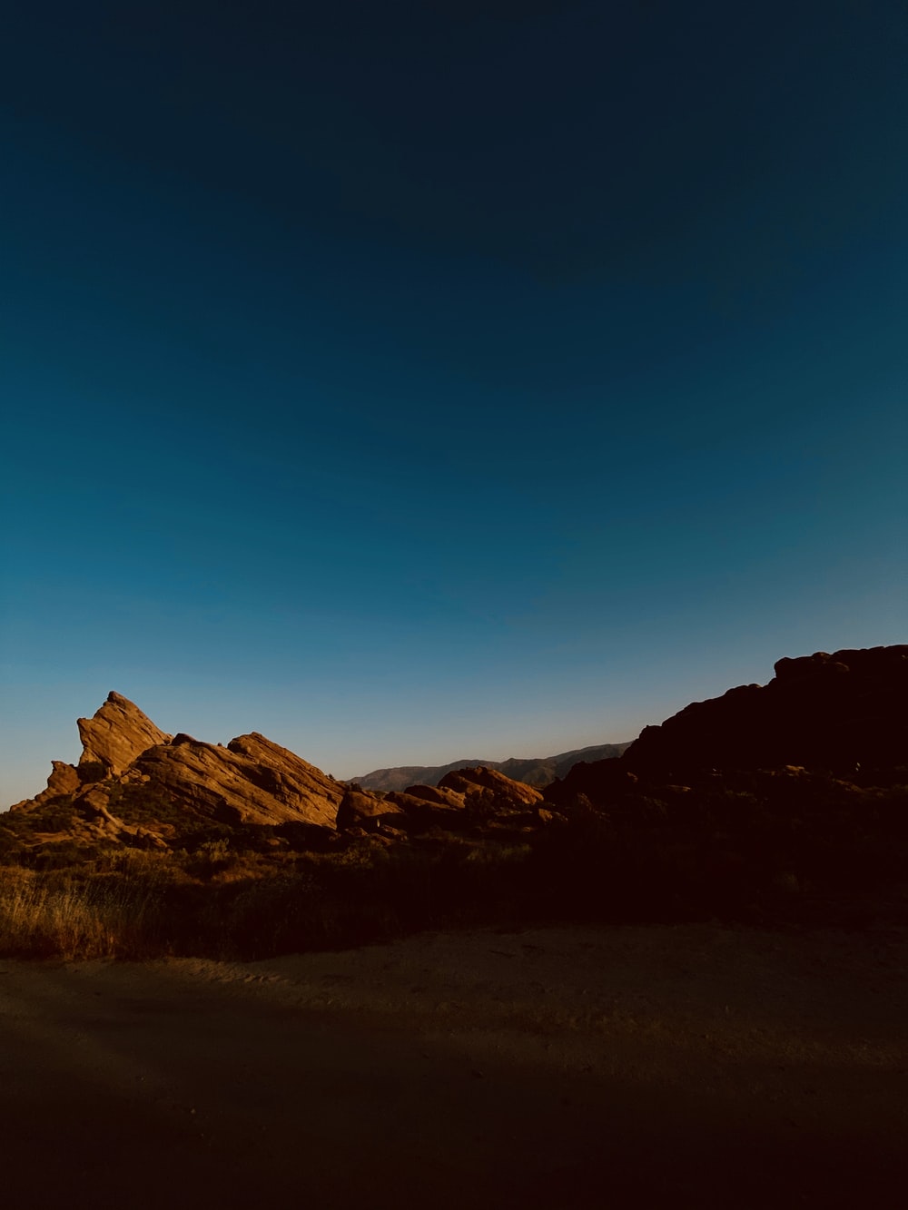 Daytime Mountains In Black Desert Wallpapers