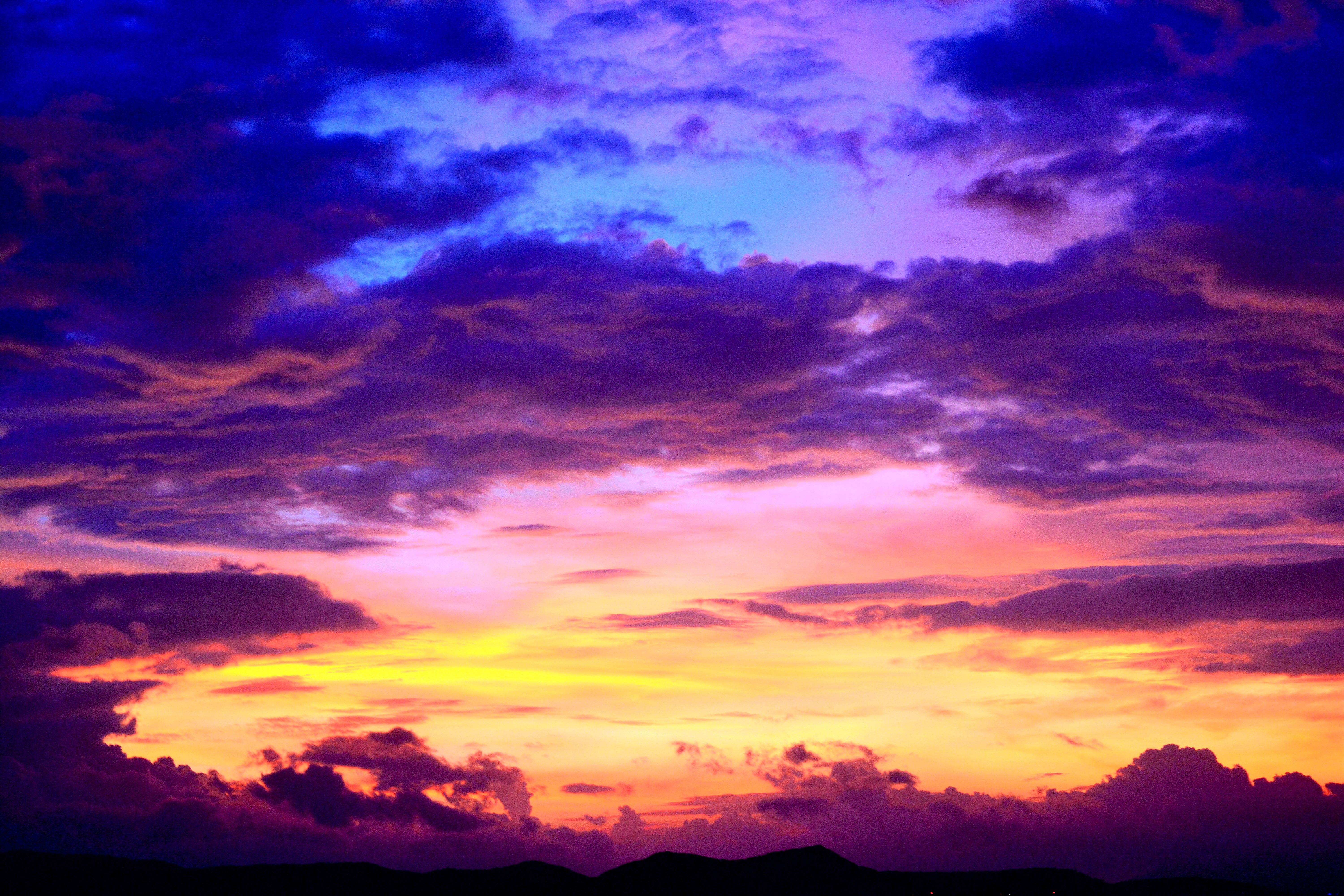 Dusky Cloudy Sunset Wallpapers