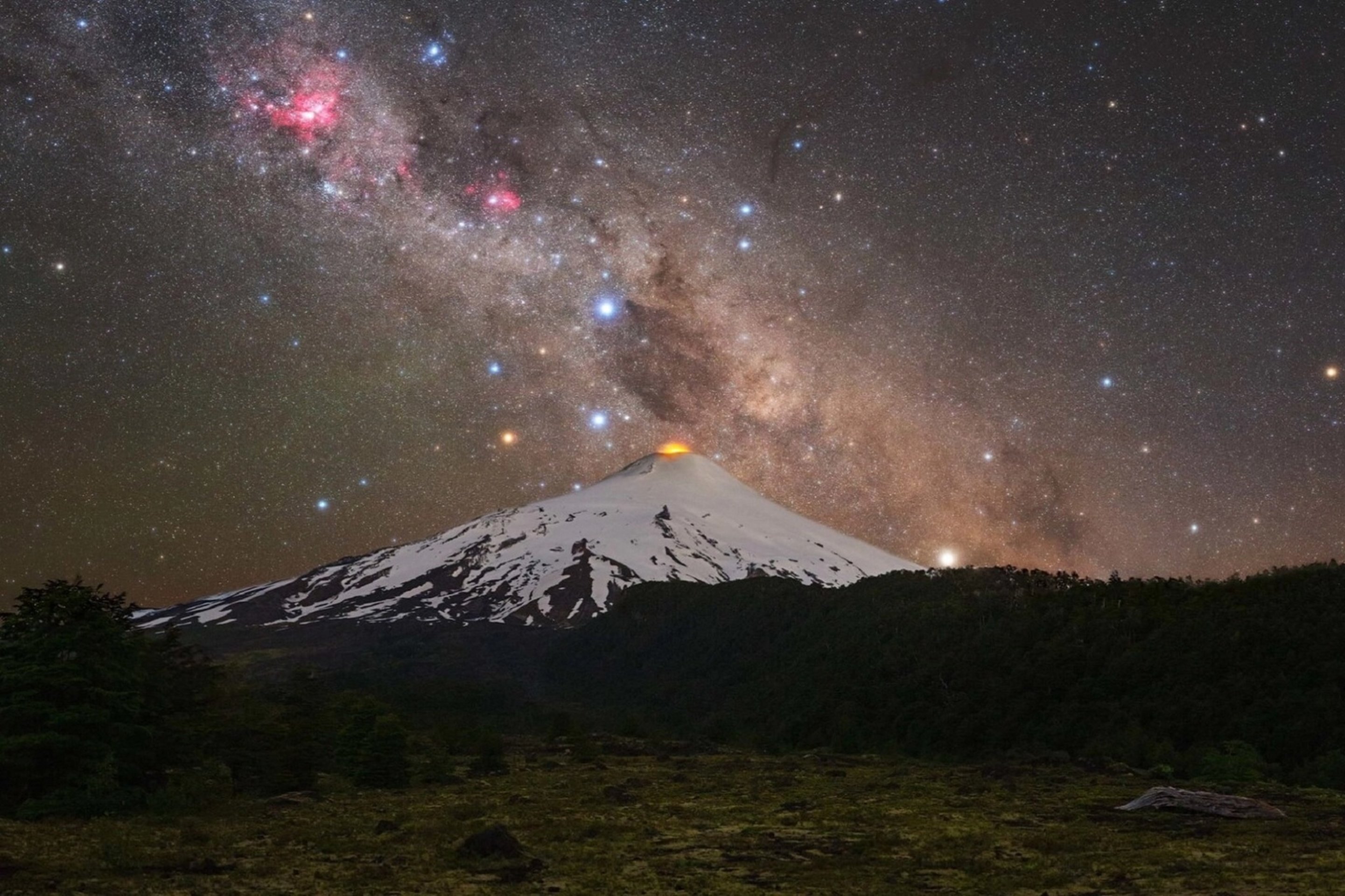 Erupting Volcano With Milky Way As A Back Drop Wallpapers