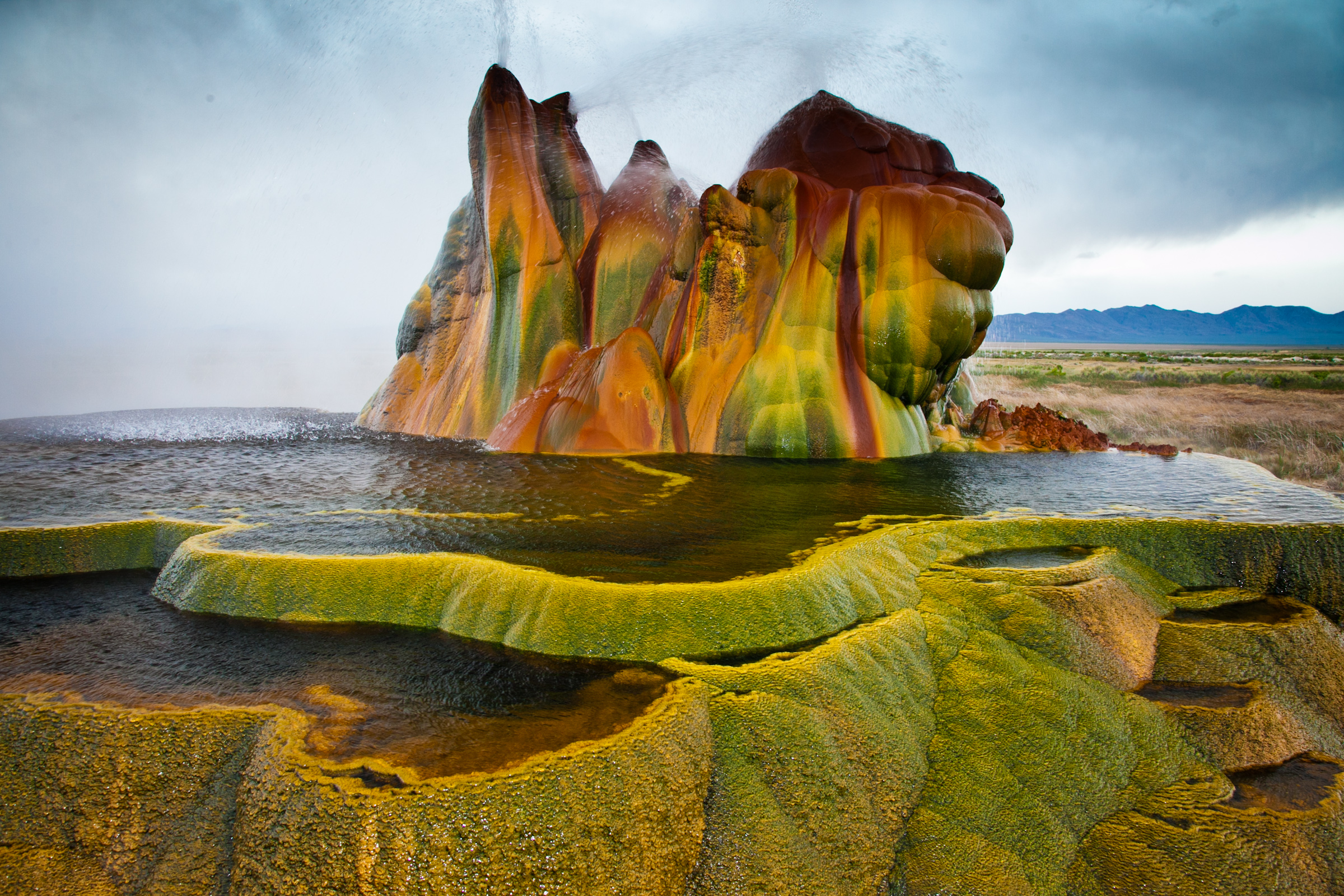 Fly Geyser Wallpapers