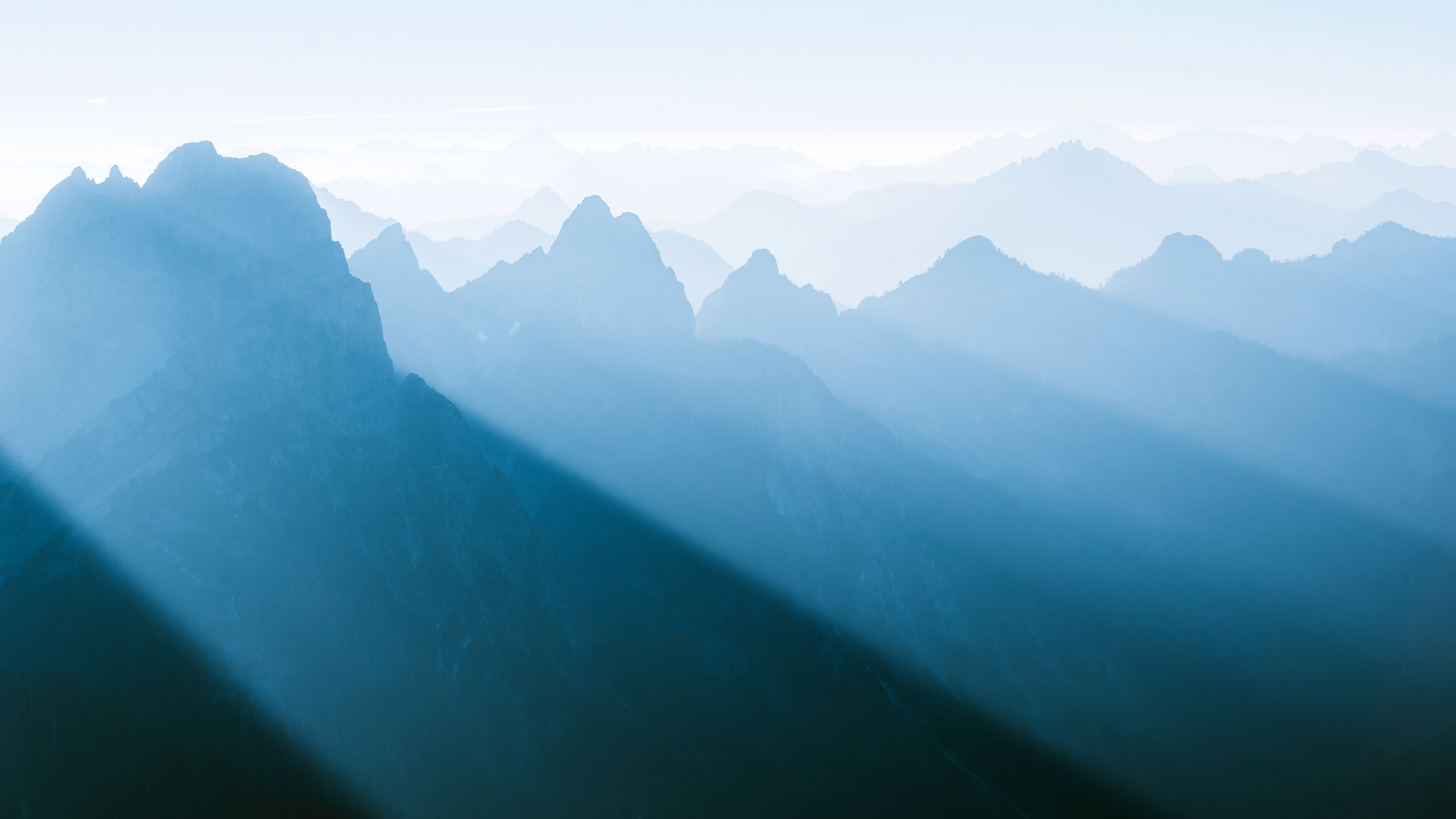 Fogy 4K Mountain Peak Wallpapers