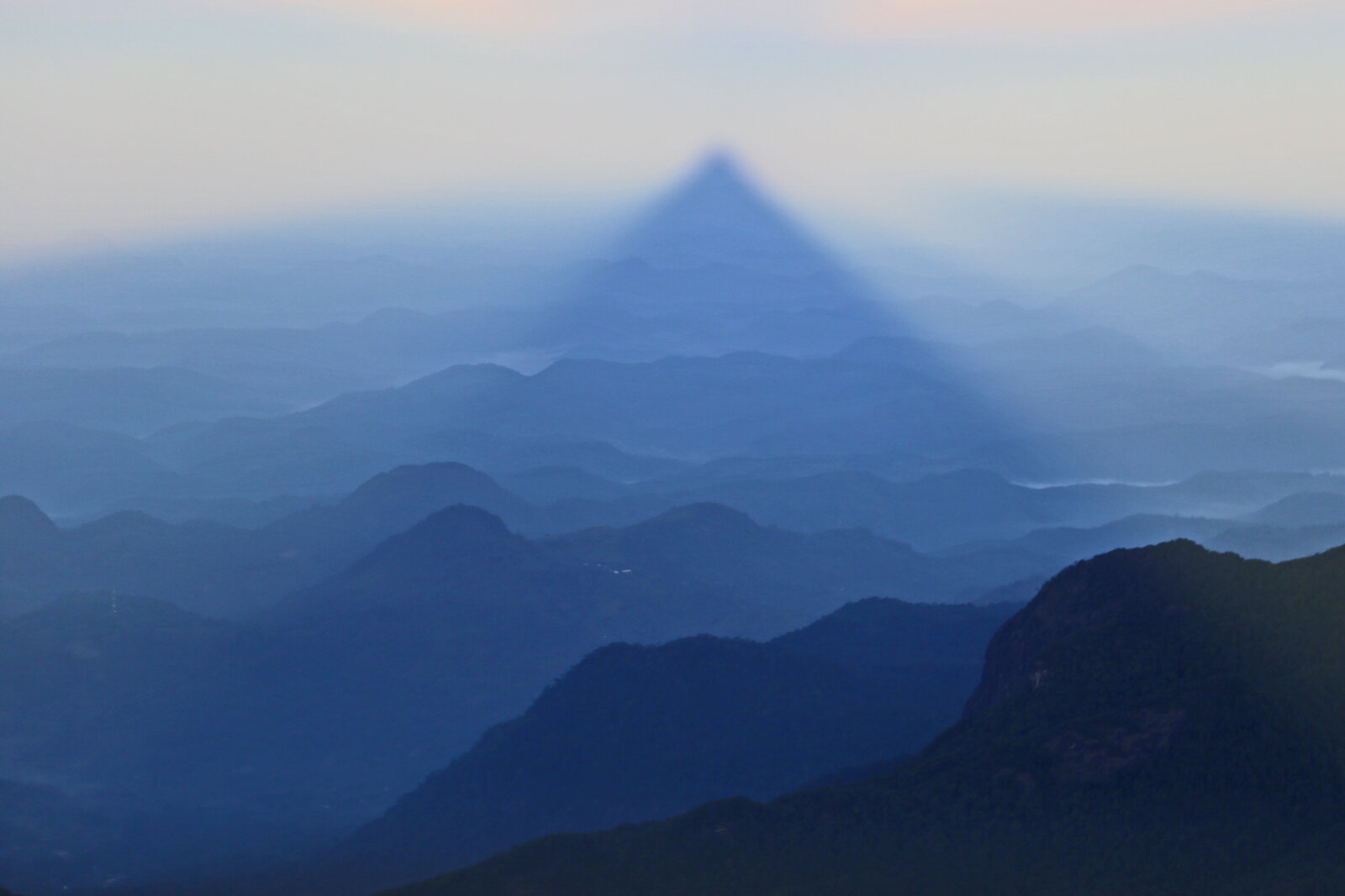 Full Moon Evening In Adam'S Peak Wallpapers