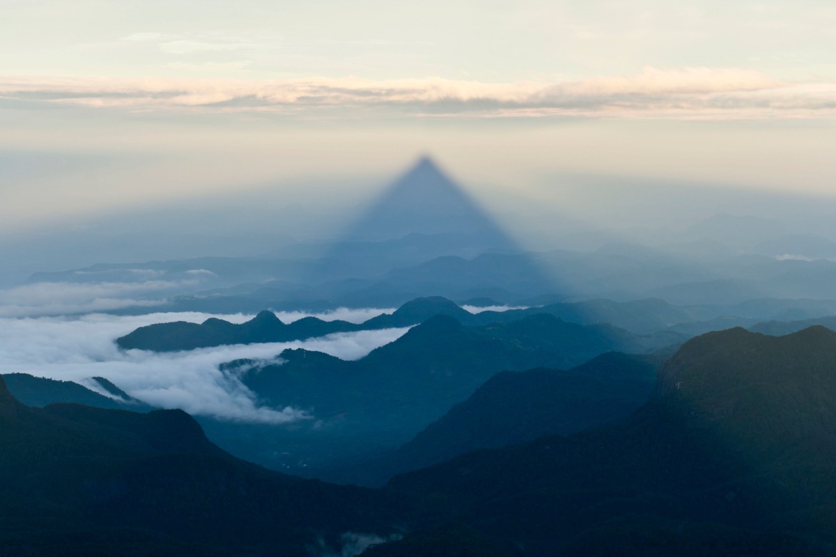 Full Moon Evening In Adam'S Peak Wallpapers