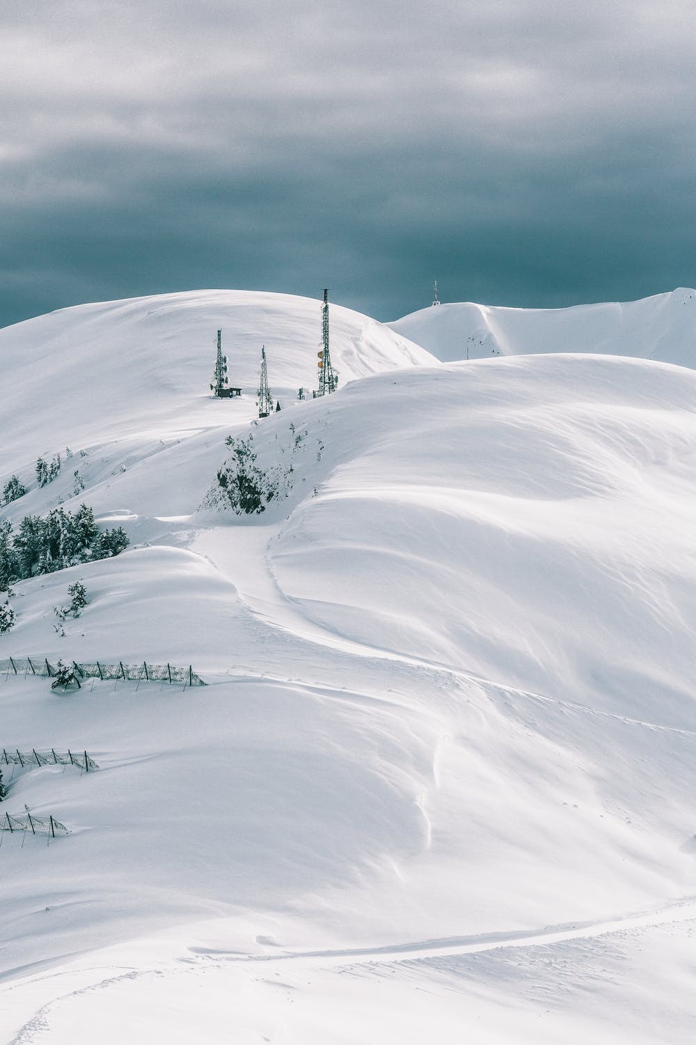 Glacier Hills At Winter Wallpapers