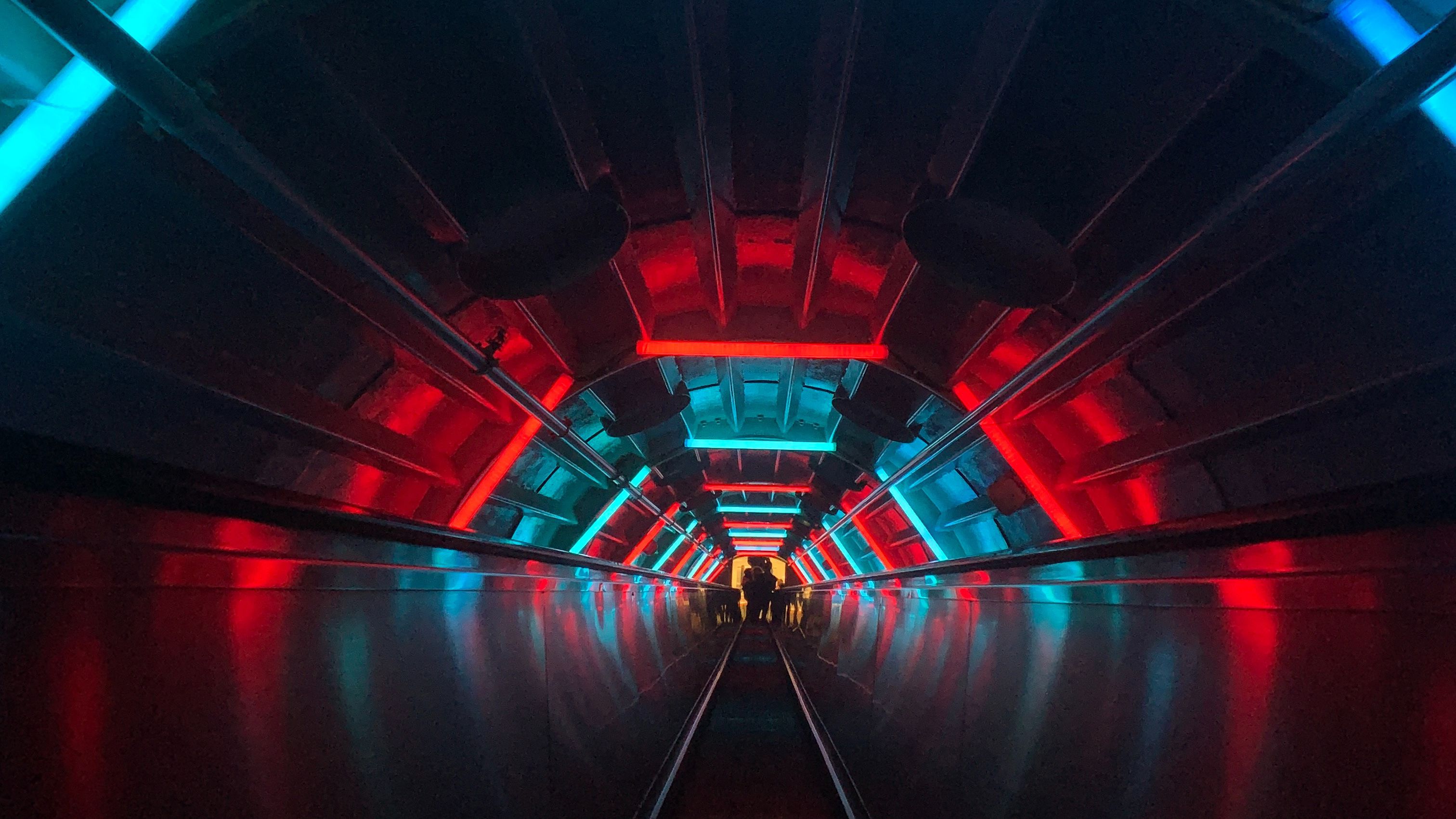 Glowing Hd Tunnel Wallpapers