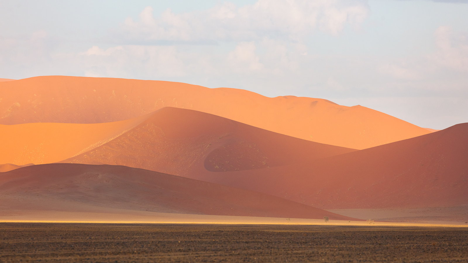 Great Wall Of Namib Wallpapers