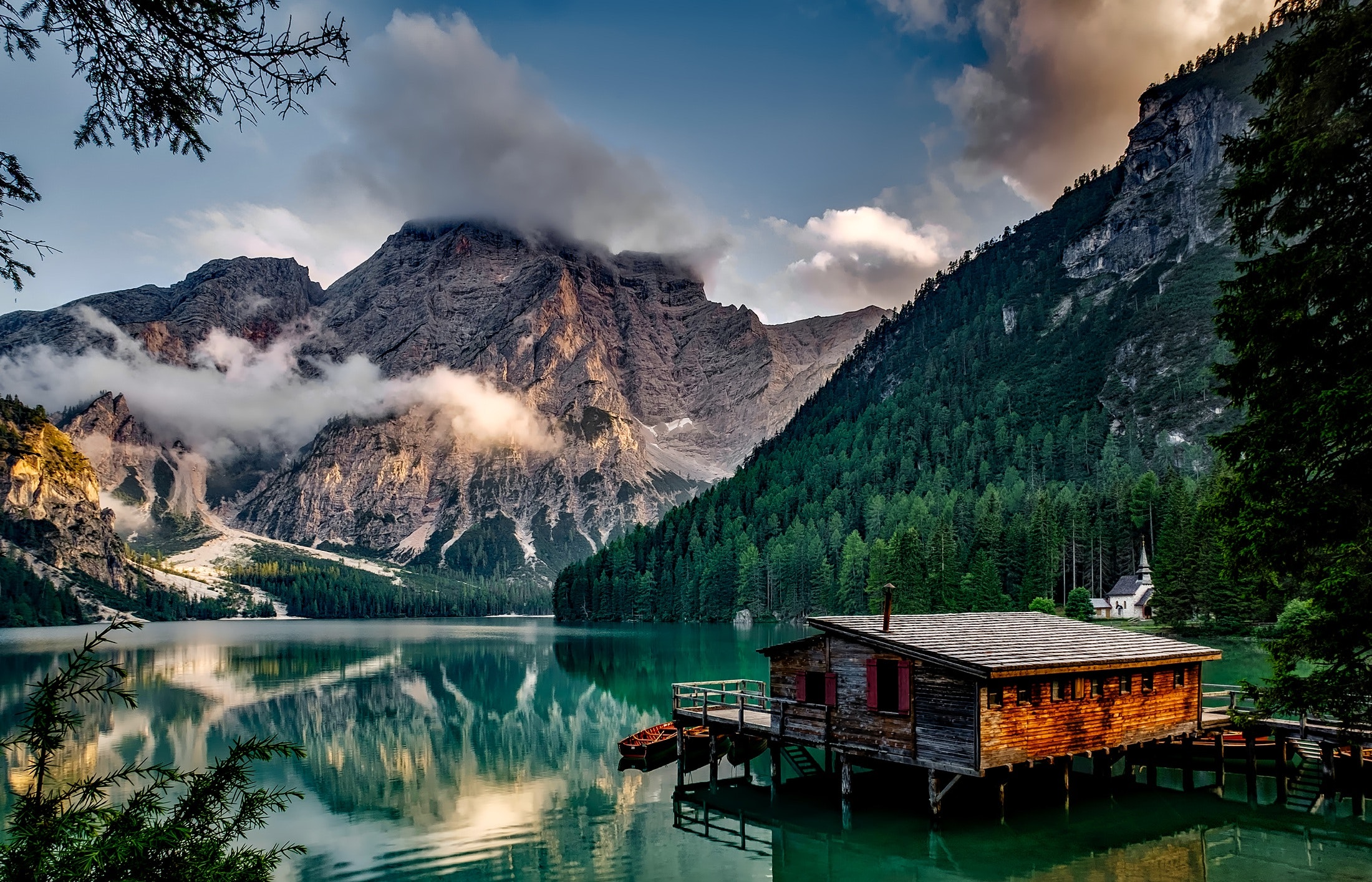 House Reflected In The Lake Wallpapers