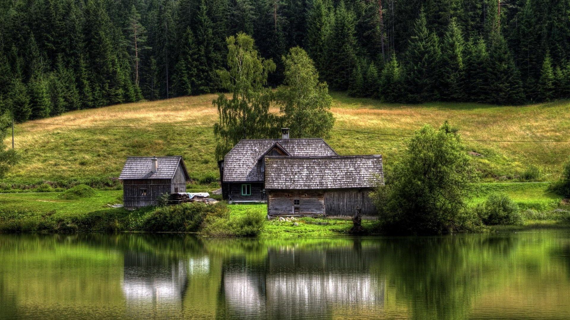 House Reflected In The Lake Wallpapers