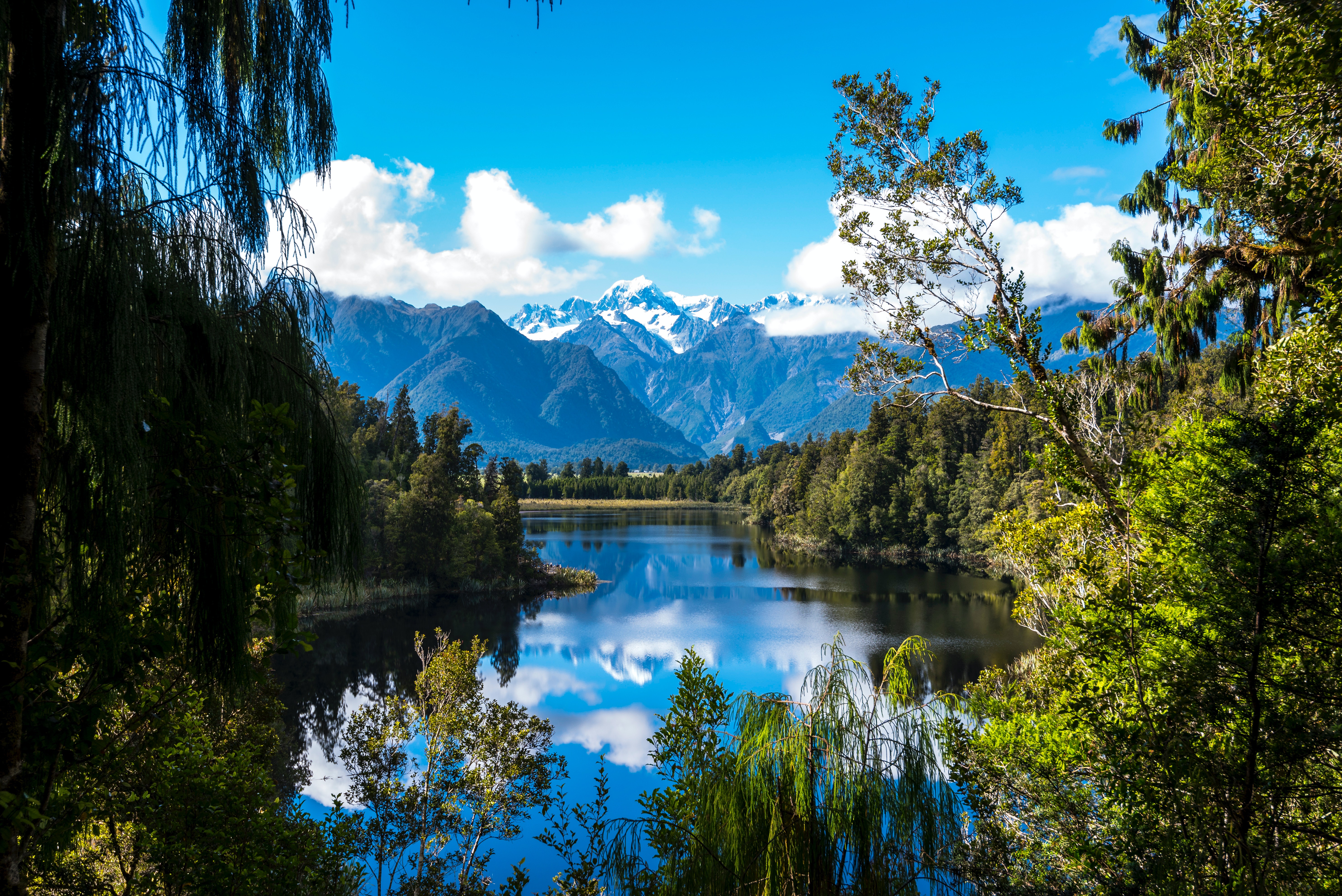 Lake And Mountains Wallpapers