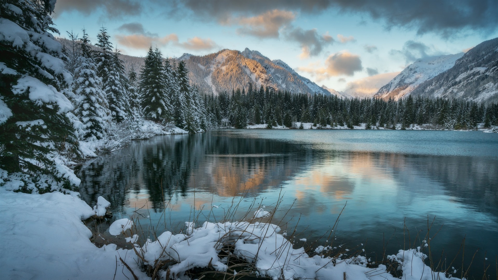 Lake And Mountains Wallpapers