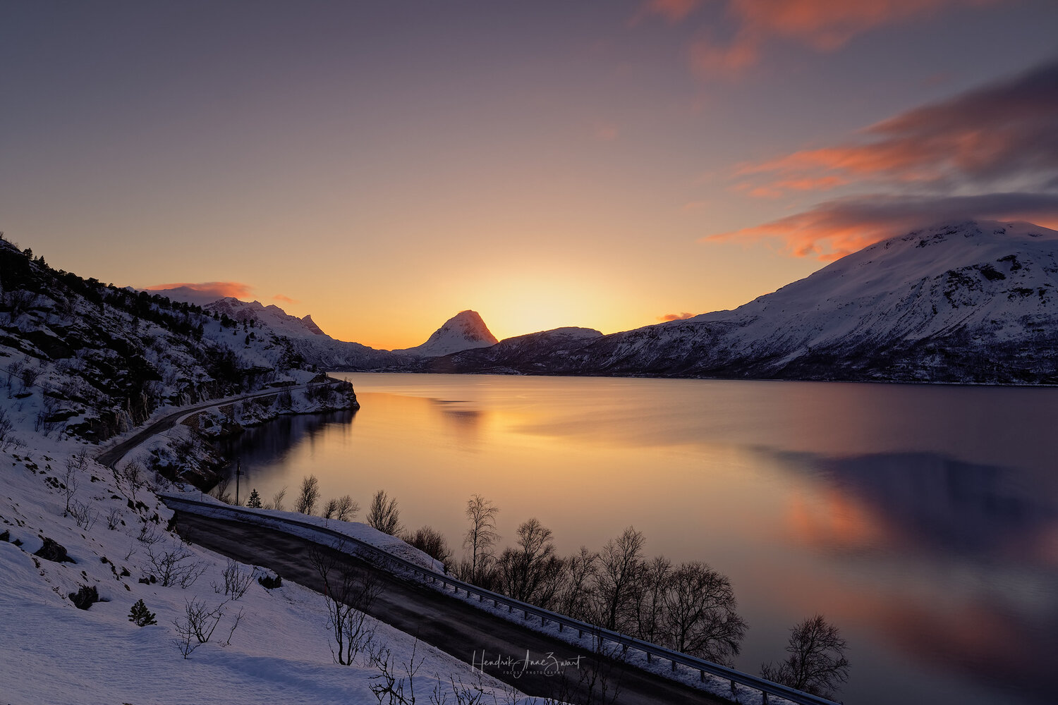 Lake View In Winter Sunset Wallpapers