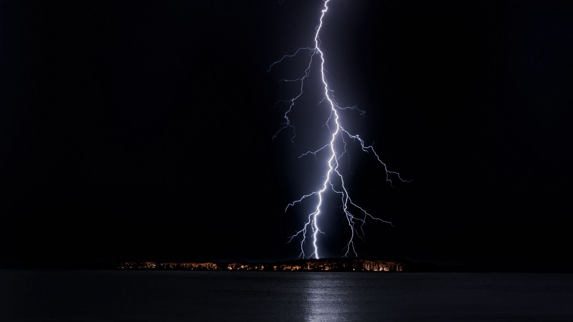 Lightning At Night Hd Wallpapers