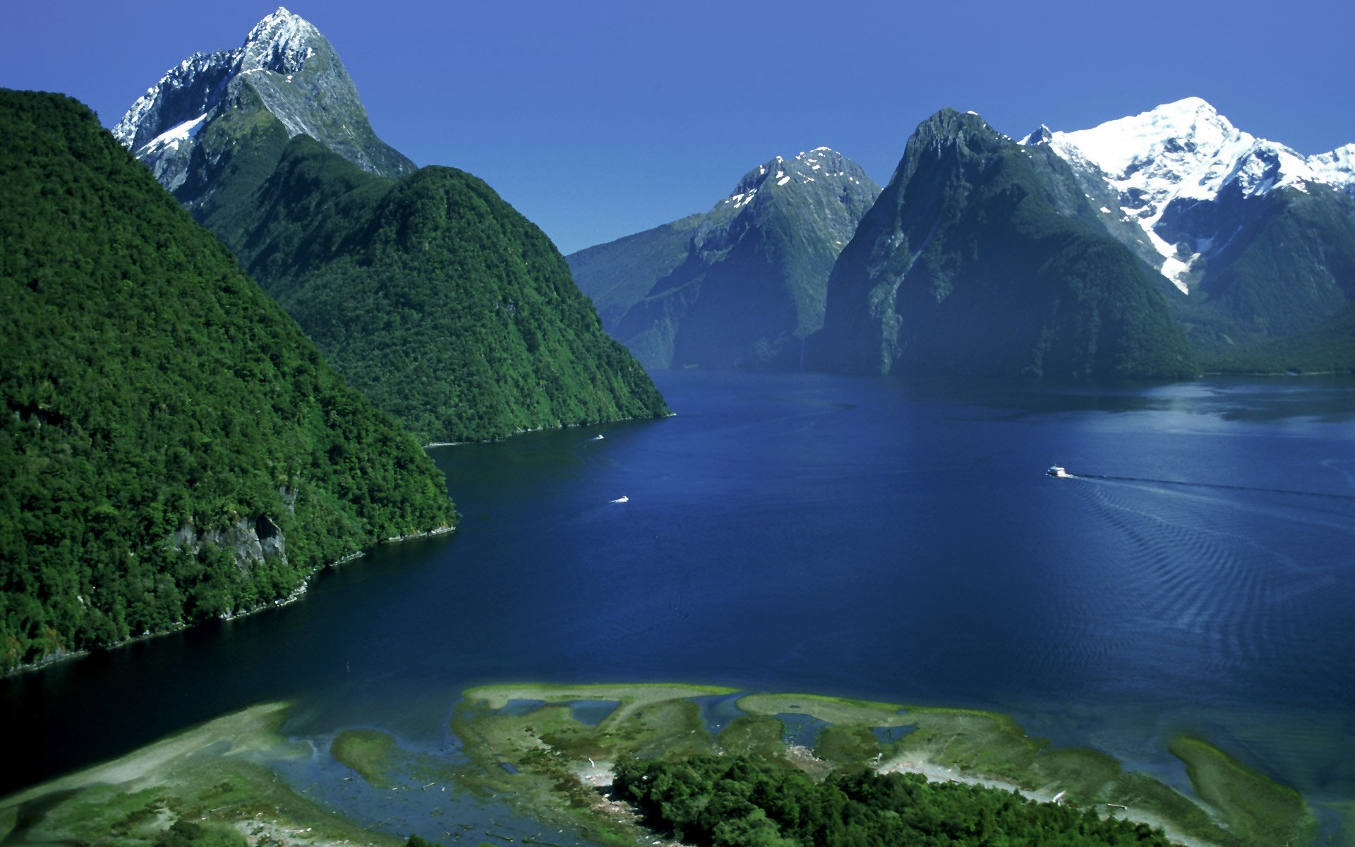 Milford Sound Wallpapers