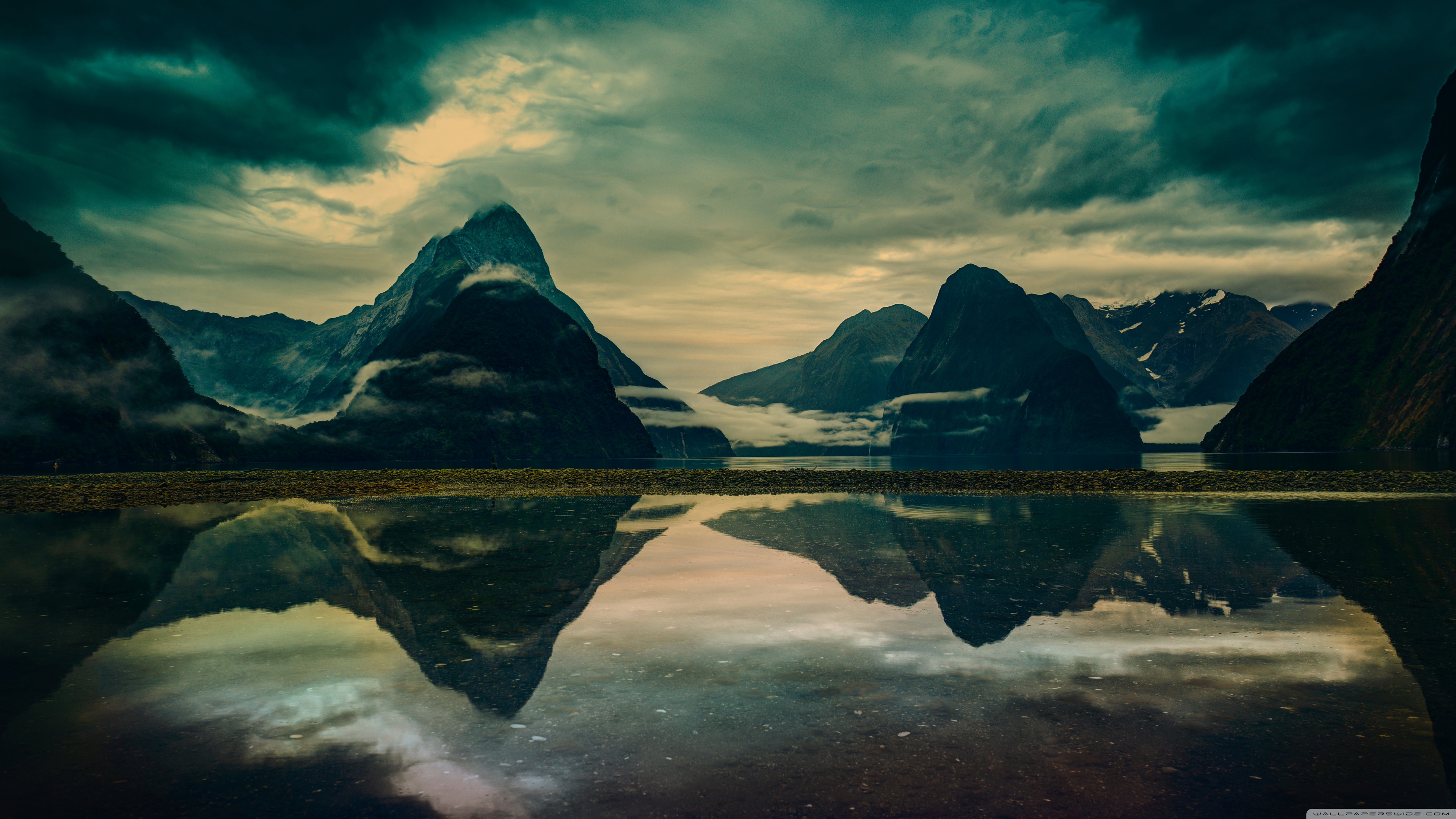 Milford Sound Wallpapers