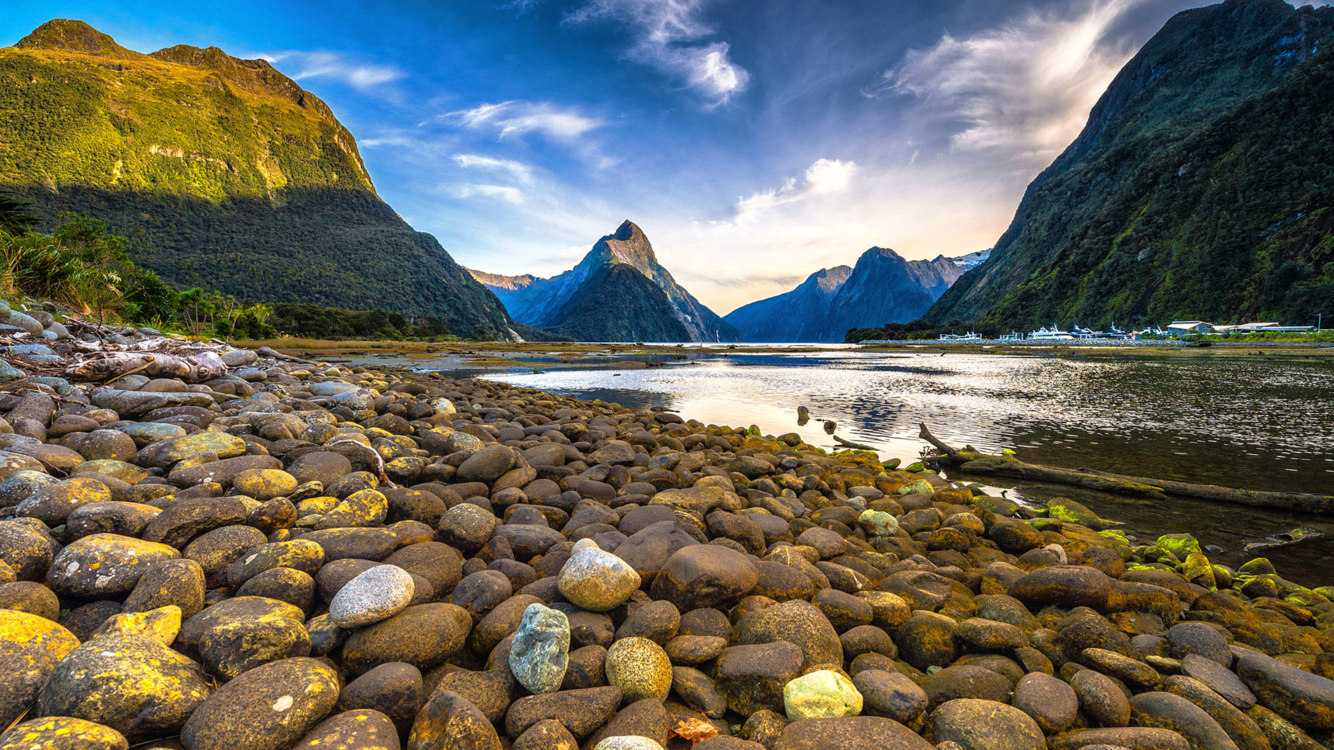 Milford Sound Wallpapers