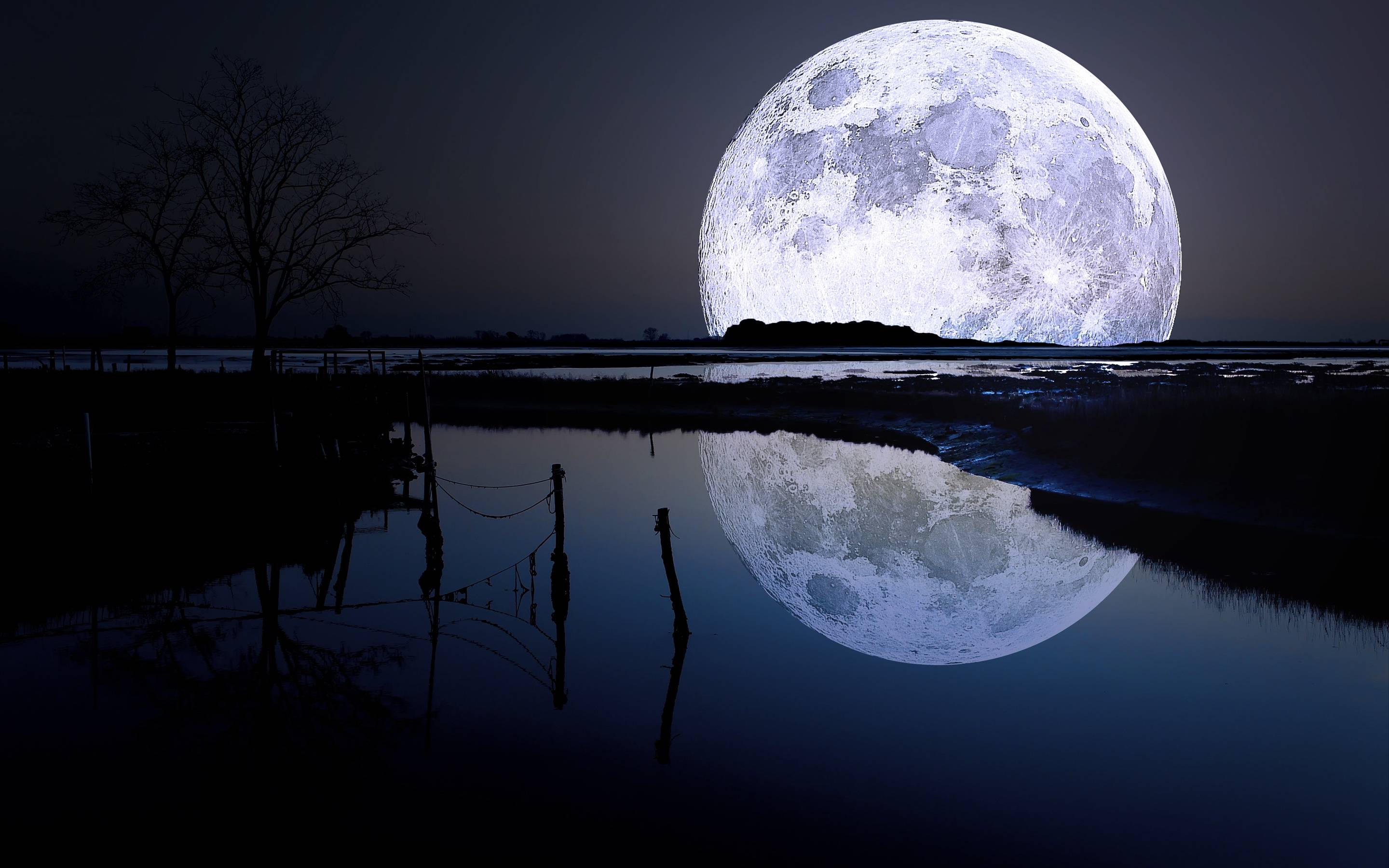 Moon Laptop Wallpapers