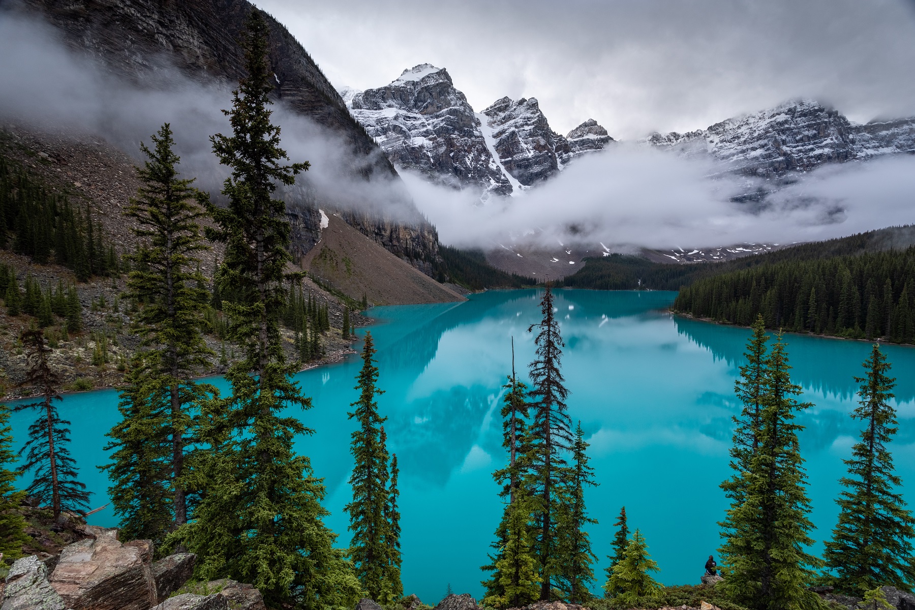 Moraine Lake South Channel Wallpapers