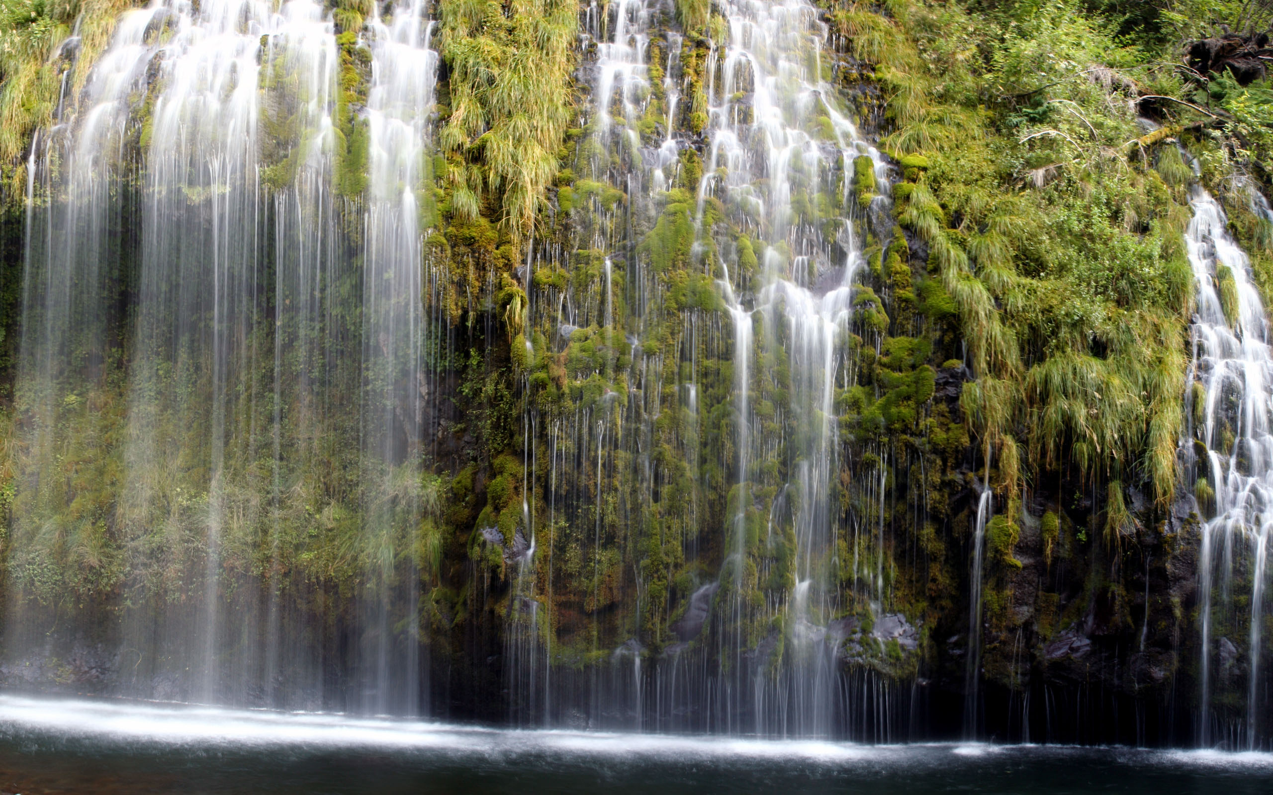 Mossbrae Falls Wallpapers