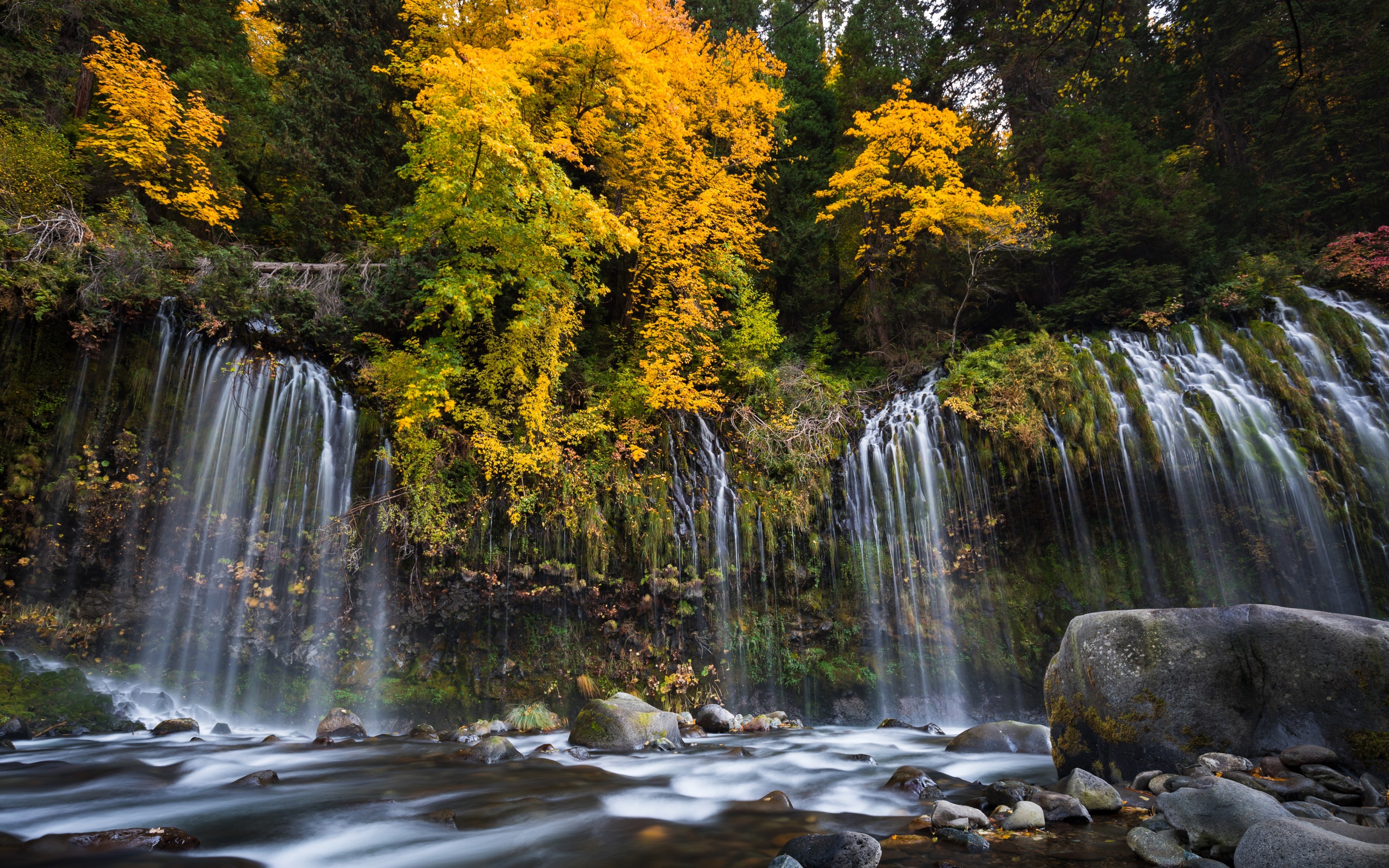 Mossbrae Falls Wallpapers