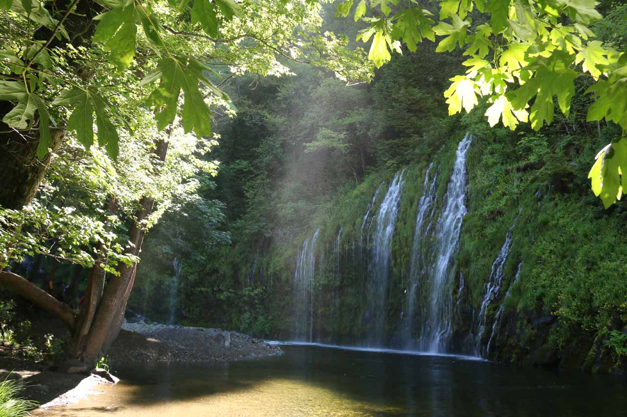 Mossbrae Falls Wallpapers